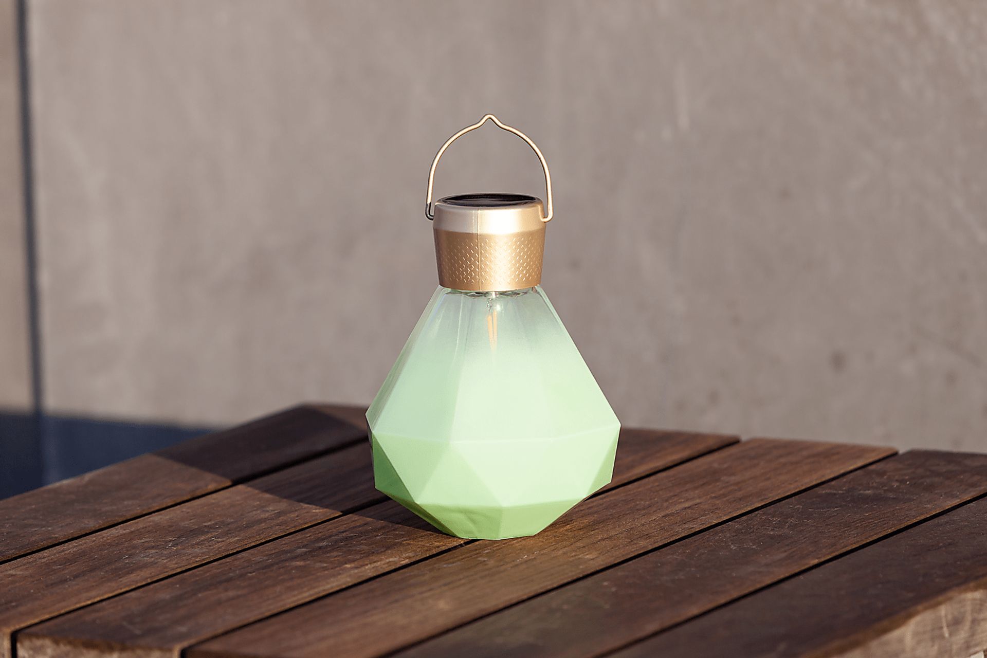 Yeser Cave Outdoor Jade Solar Lantern - Image 7