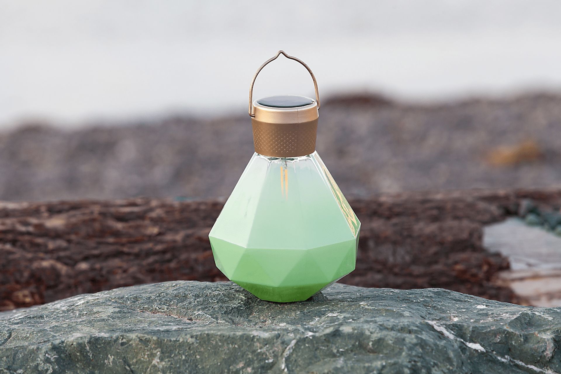 Yeser Cave Outdoor Jade Solar Lantern - Image 9