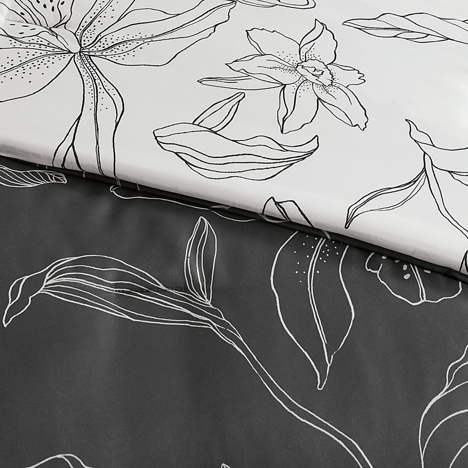 Zaide White 9 Pc King Bedding Set - Image 11