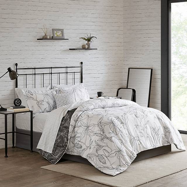 Zaide White 9 Pc Queen Bedding Set - Thumbnail - Image 3