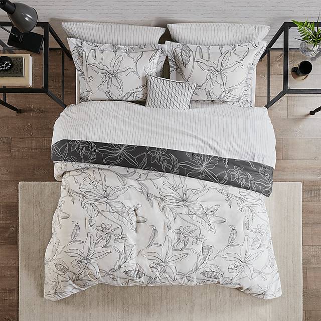 Zaide White 9 Pc Queen Bedding Set - Thumbnail - Image 5