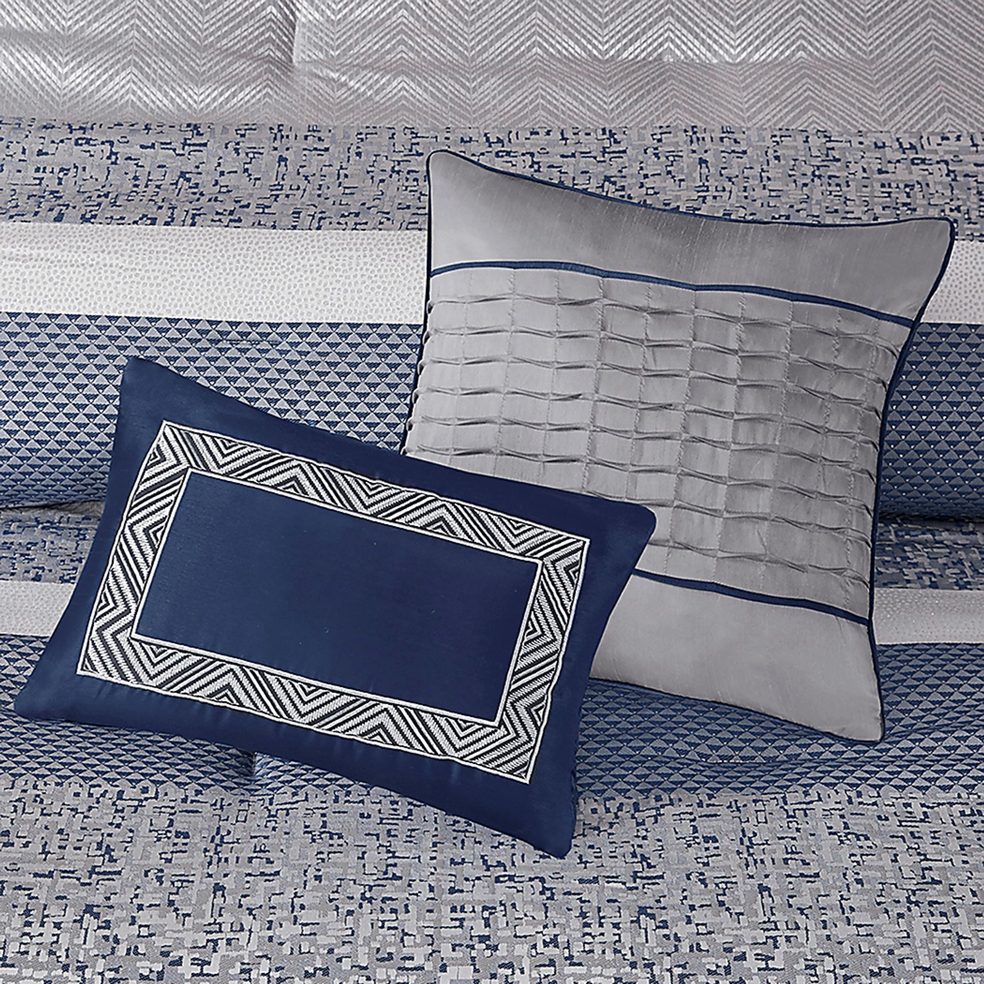 Zaiyah Blue 7 pc Cal King Comforter Set - Image 6