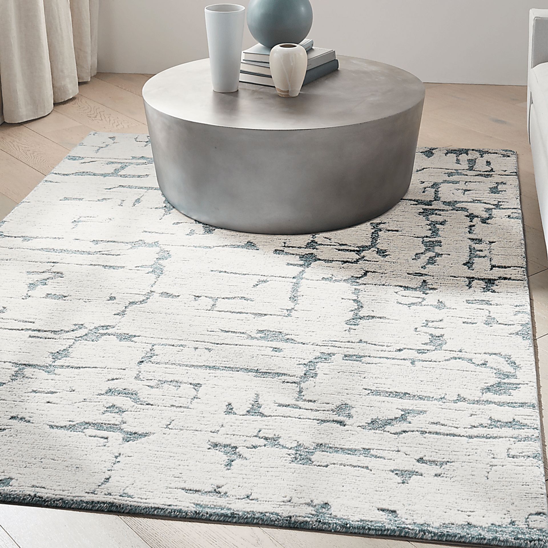 Zakir Blue 5'3 x 7'3 Rug - Image 2
