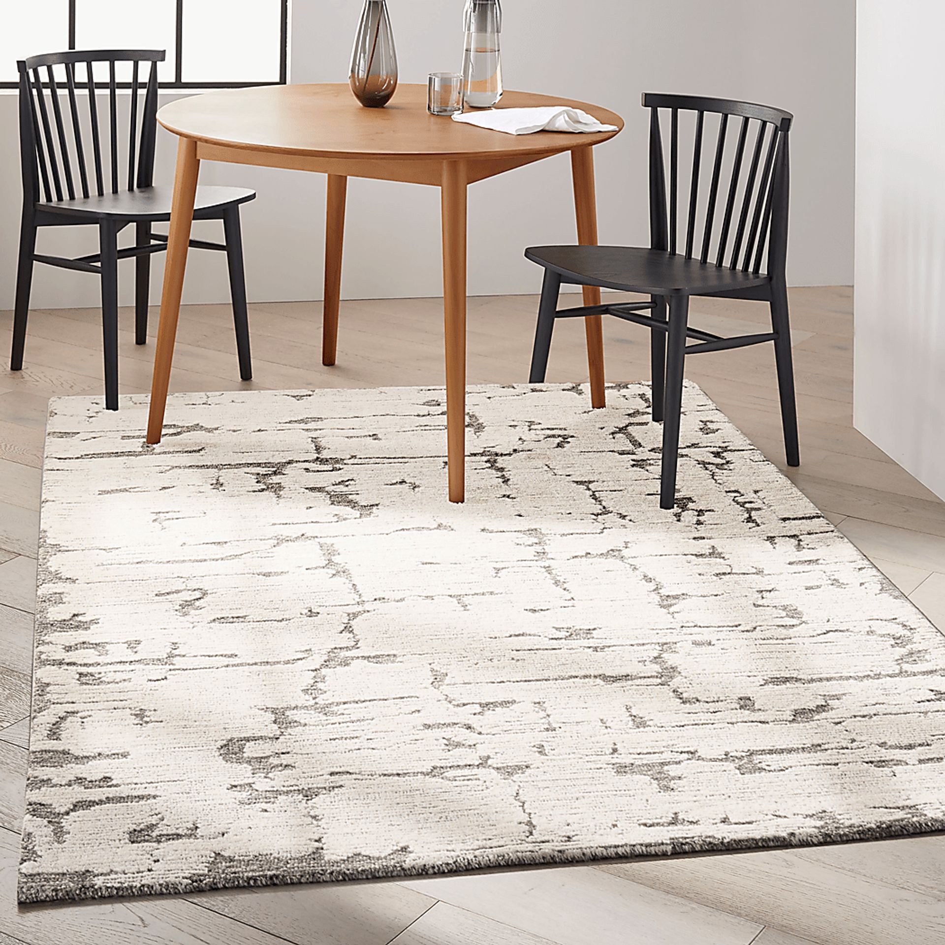 Zakir Gray 5'3 x 7'3 Rug - Image 2