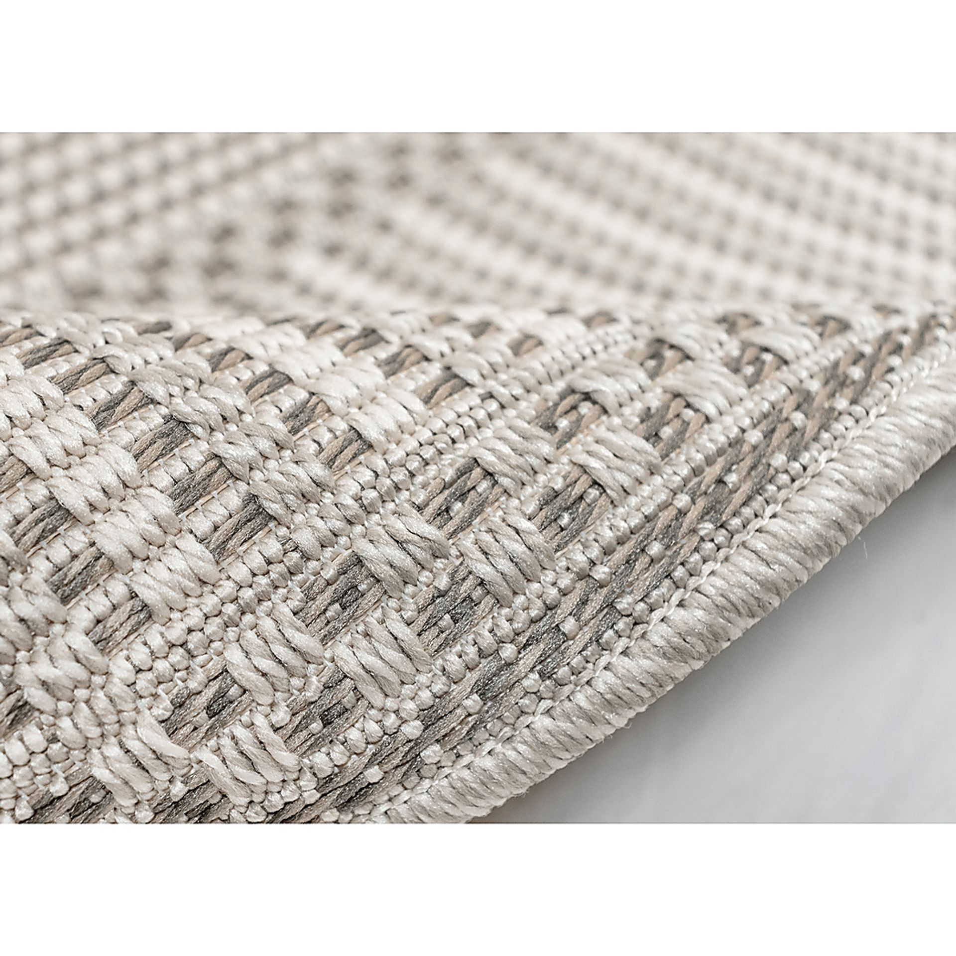 Zeana Gray 4'10 x 7'6 Indoor/Outdoor Rug - Image 3