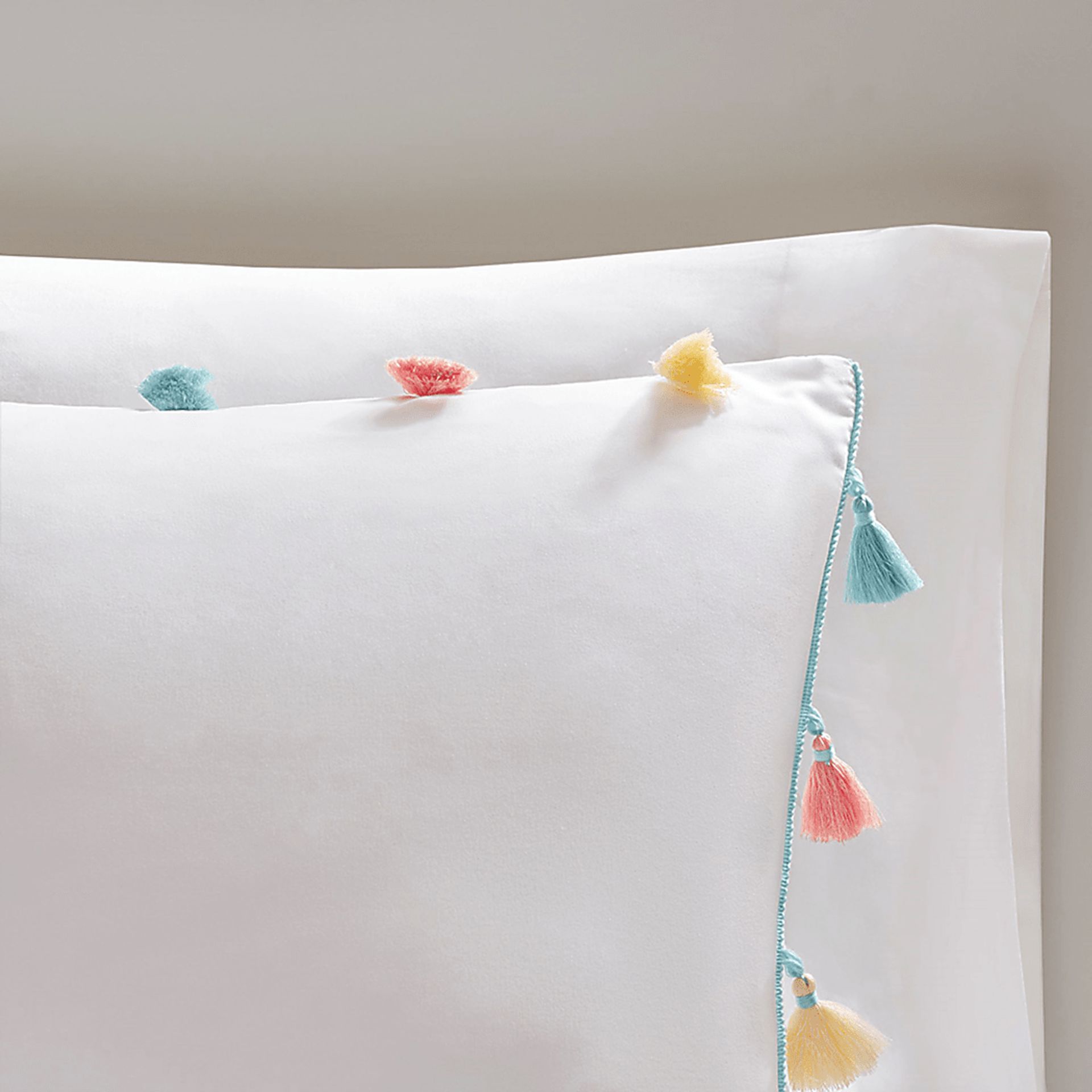 Zeii White Twin Comforter Set - Image 5