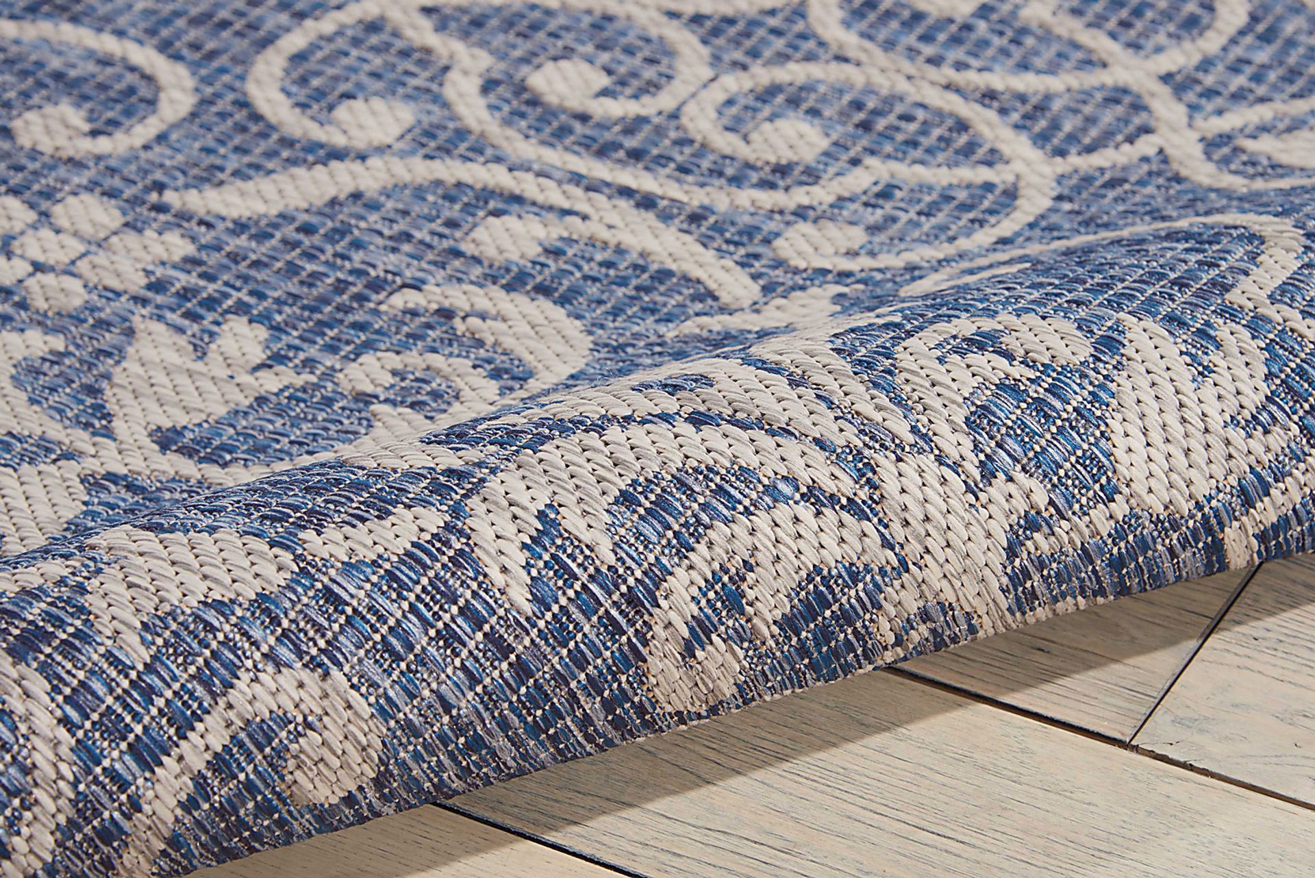 Zeyla Denim 5' x 7' Indoor/Outdoor Rug - Image 2