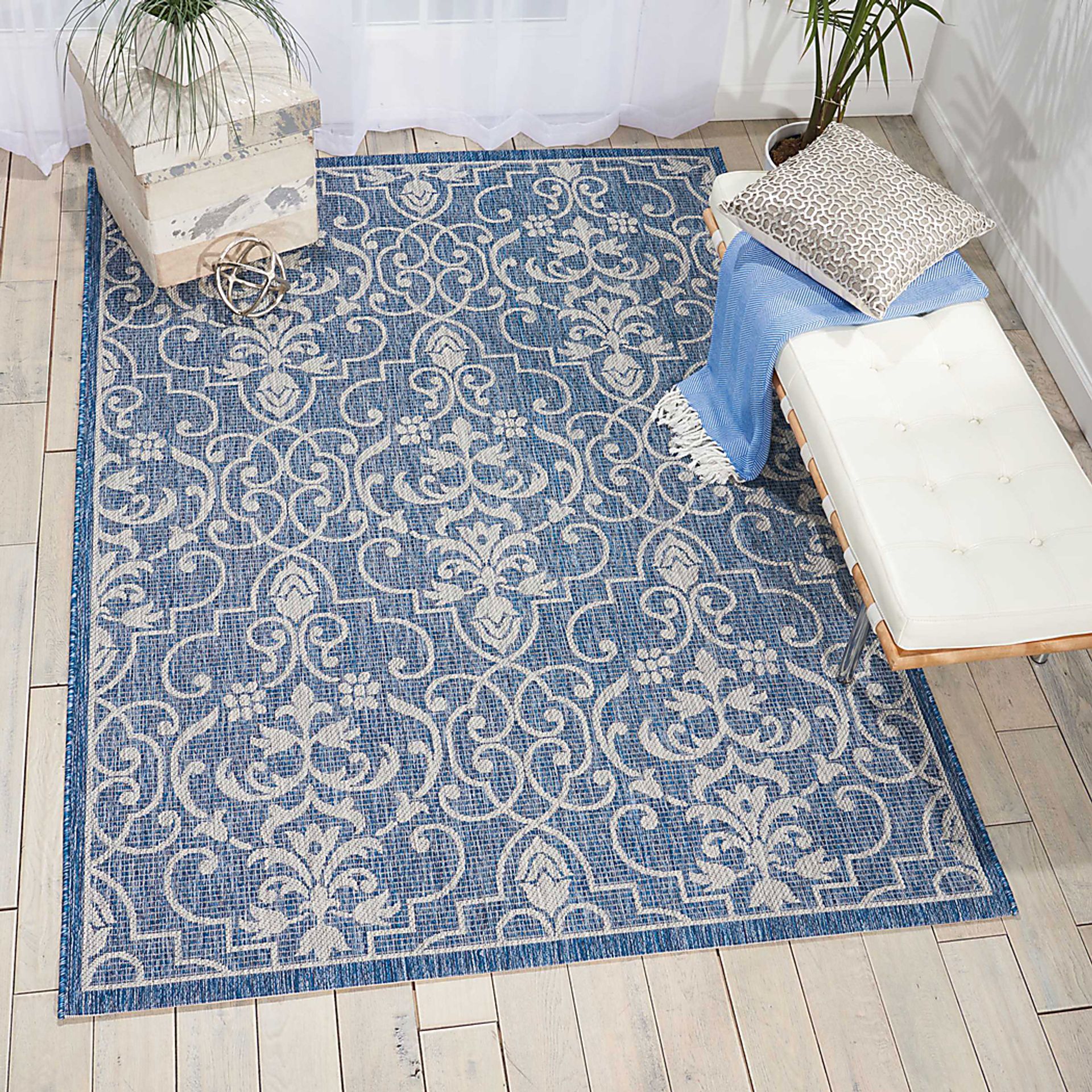 Zeyla Denim 5' x 7' Indoor/Outdoor Rug - Image 5