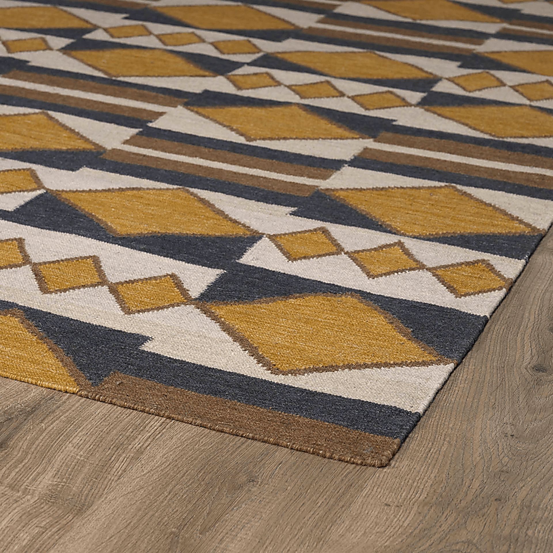 Zilyana Gold 5' x 8' Rug - Image 2