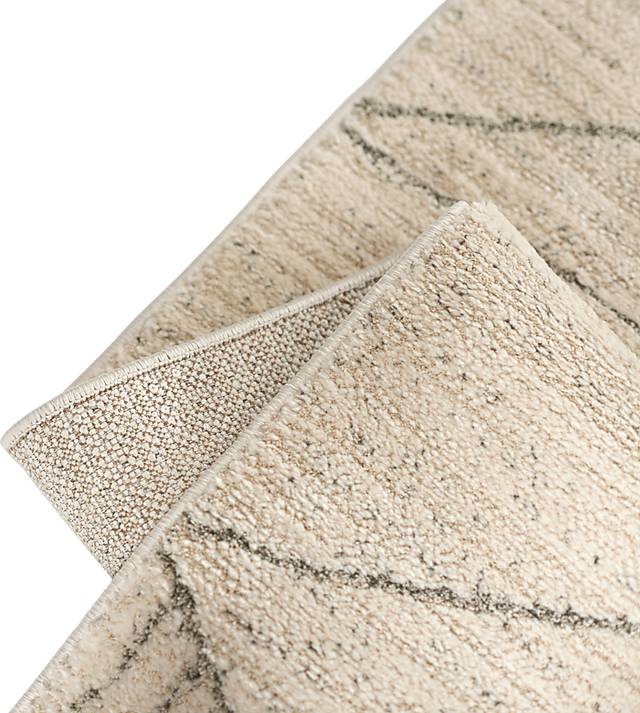 Zimon Off-White 5'3 x 7'3 Rug - Thumbnail - Image 4