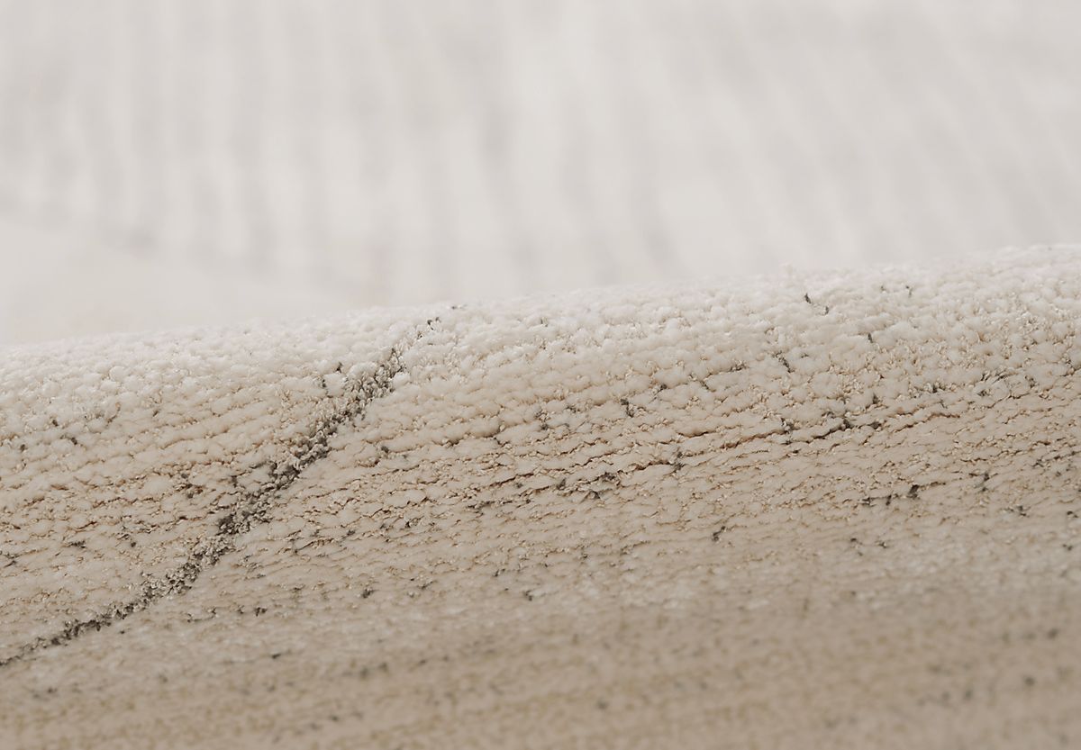 Zimon Off-White Beige,White Rugs | Rooms to Go