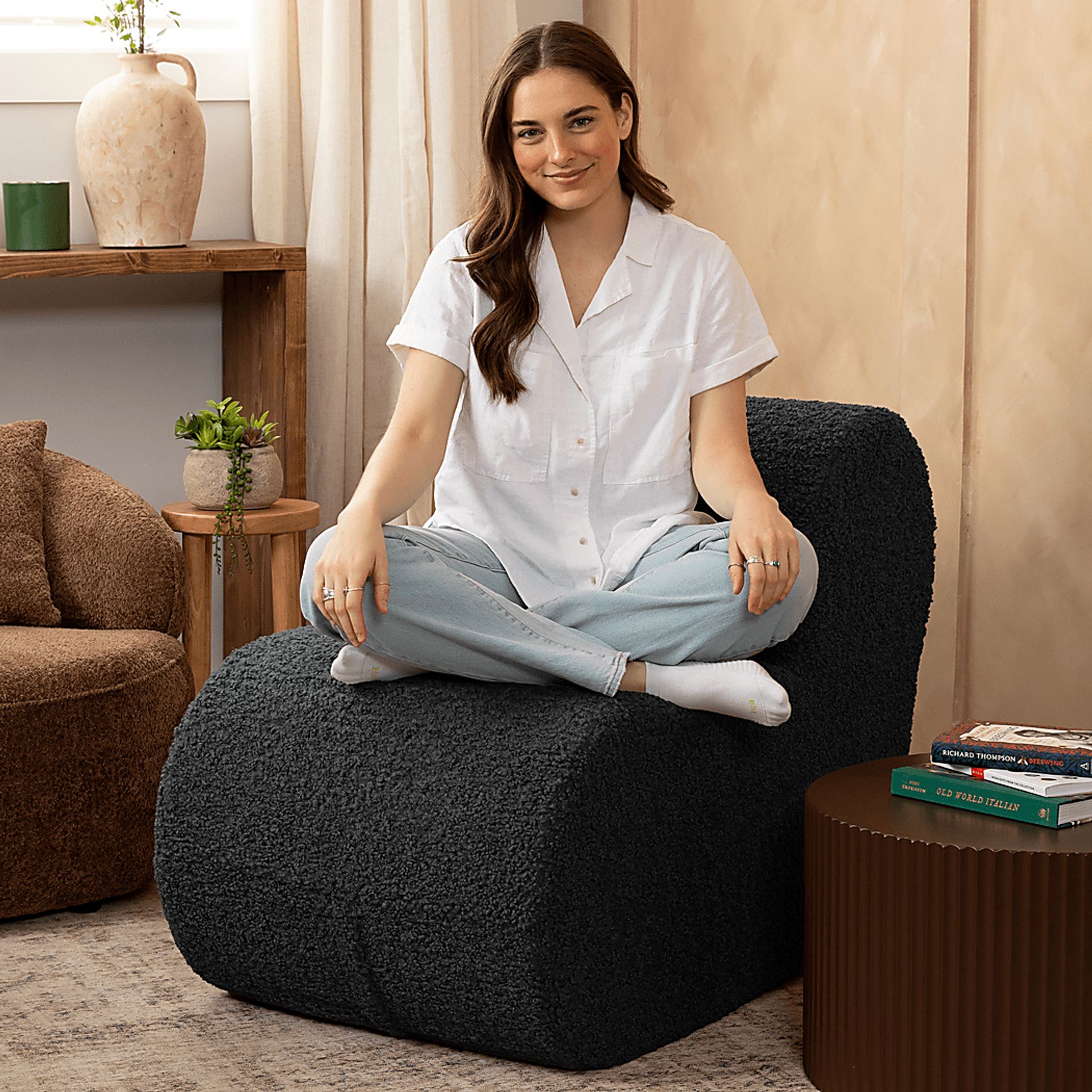 Zinei Black Accent Chair - Image 3