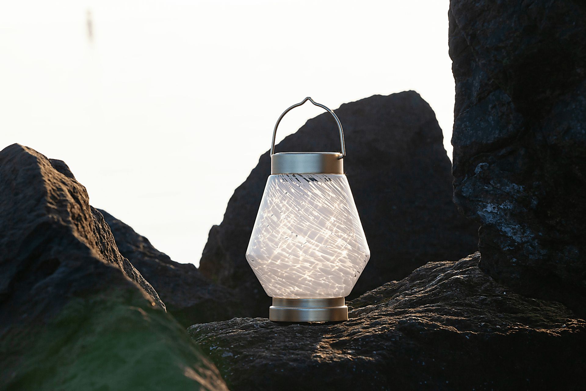 Zipton Isle Outdoor White Solar Lantern - Image 3