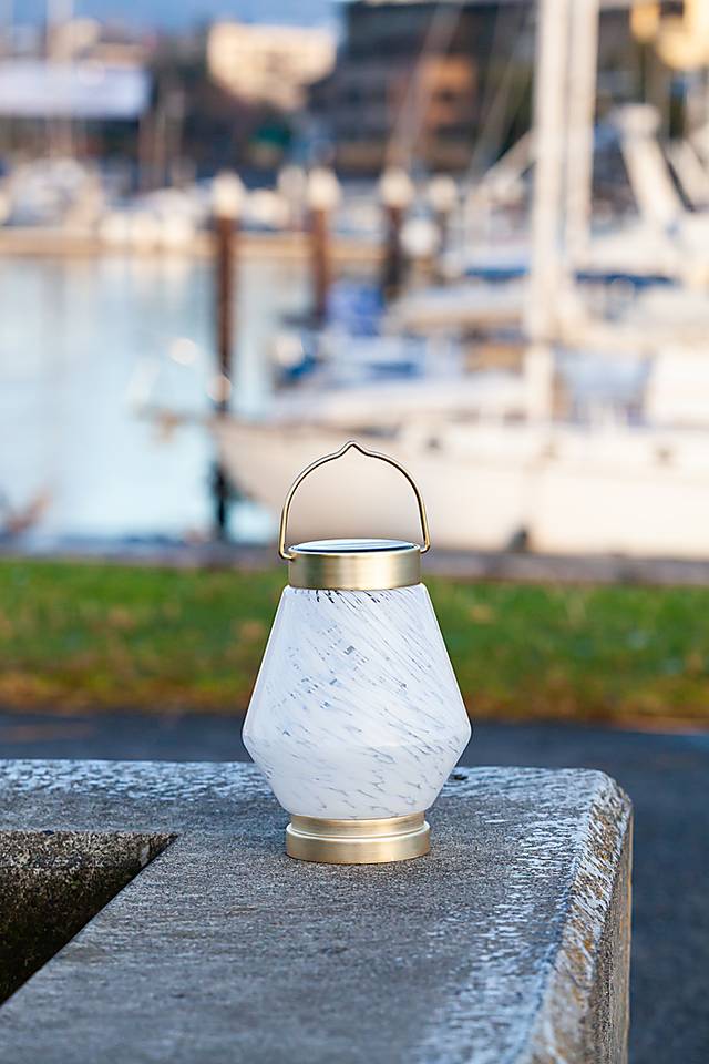 Zipton Isle Outdoor White Solar Lantern - Thumbnail - Image 6