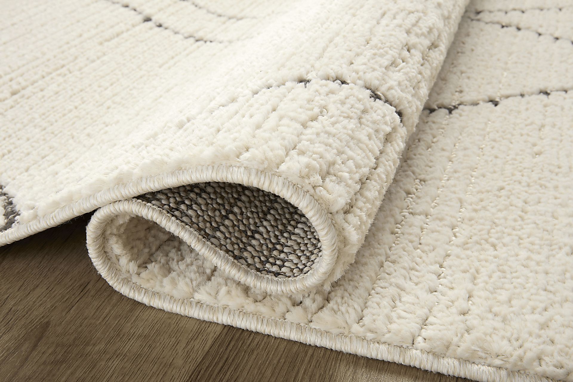 Zula White 6'7 x 9'2 Rug - Image 4