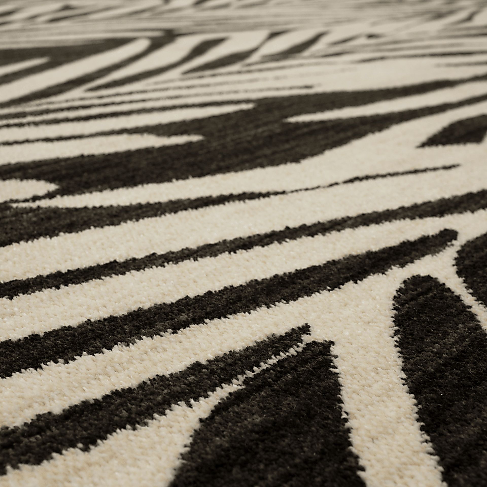 Stacy Garcia Zumin Gray 5'3 x 7'10 Rug - Image 7