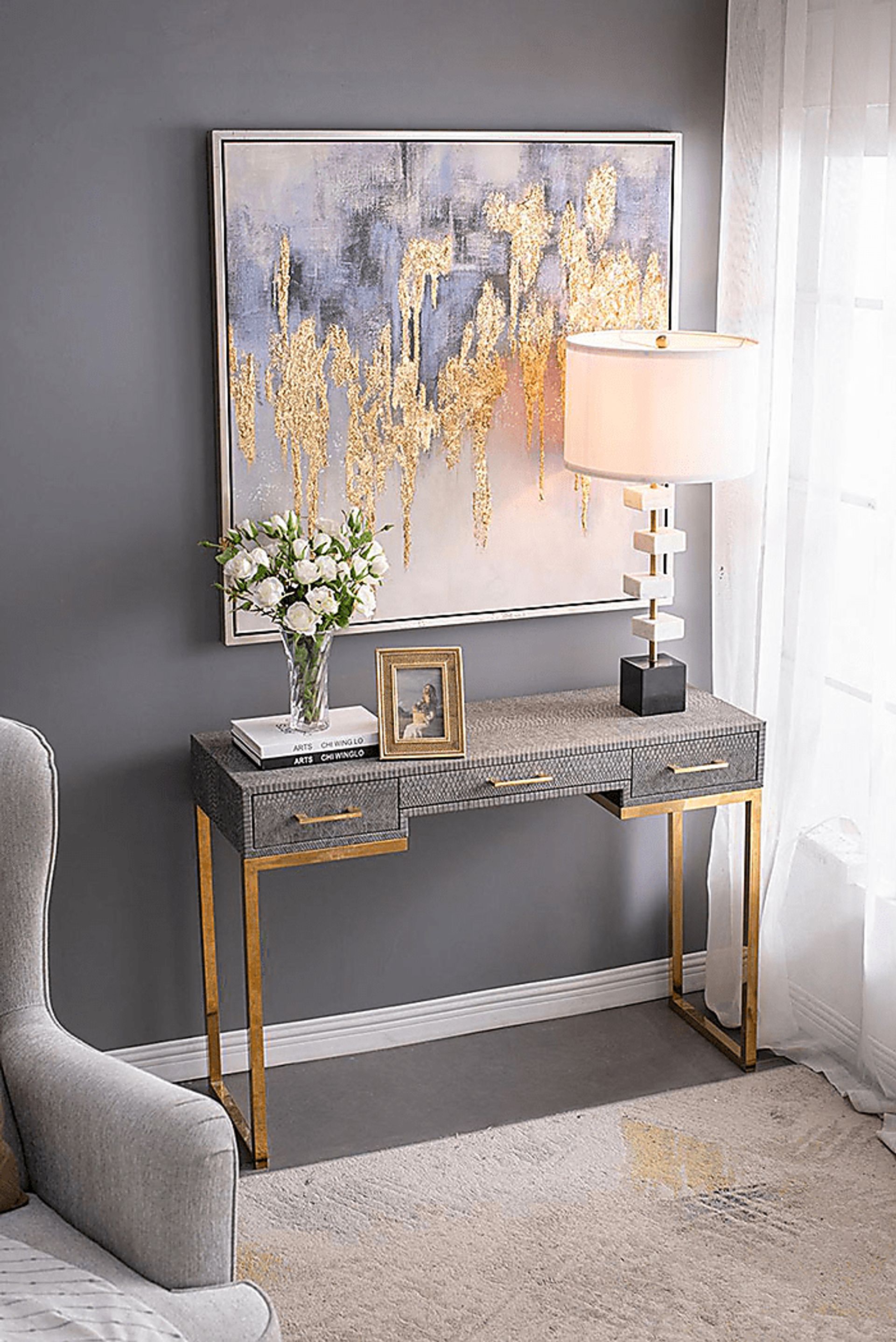 Zurraquin Avenue White Lamp - Image 3