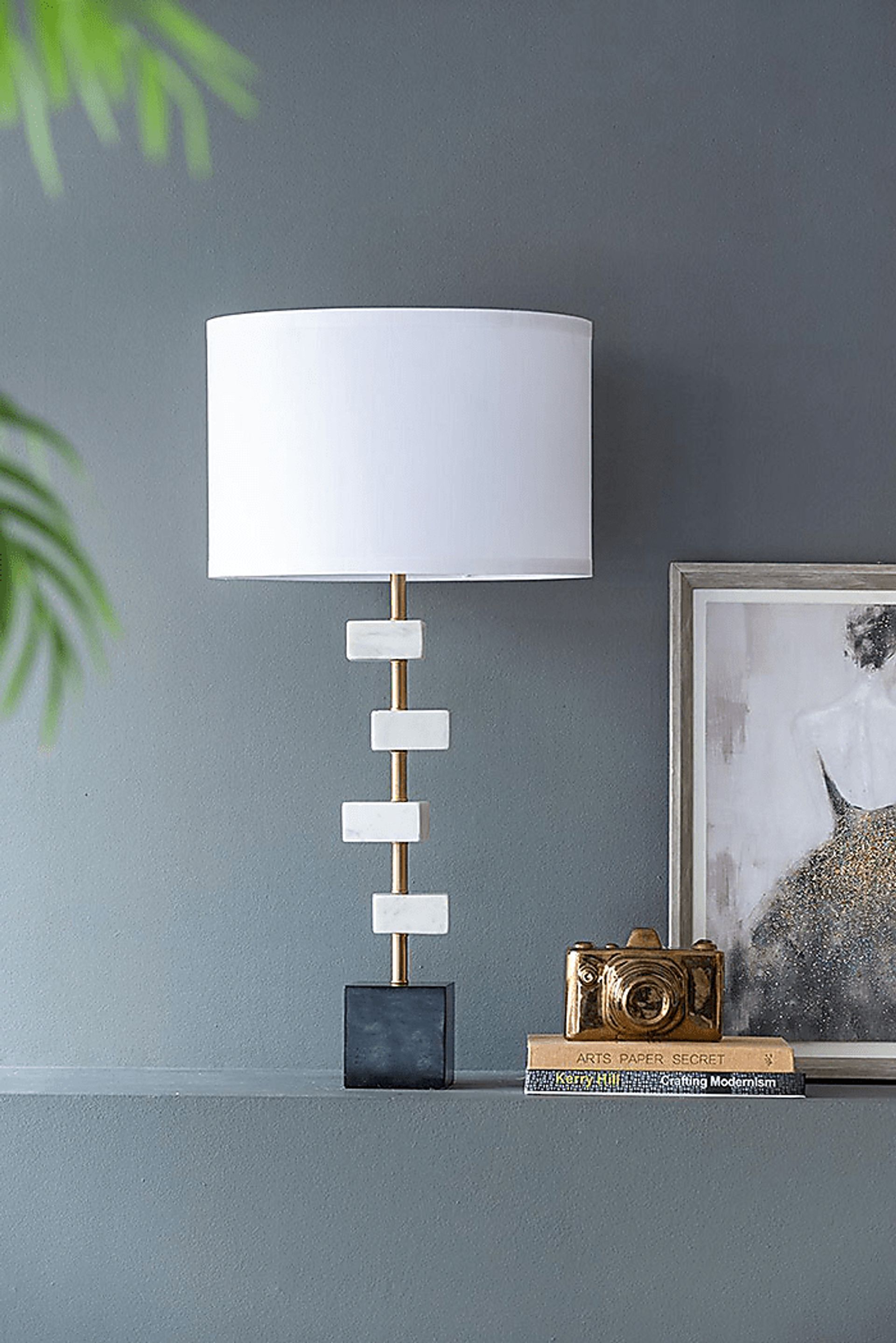 Zurraquin Avenue White Lamp - Image 6