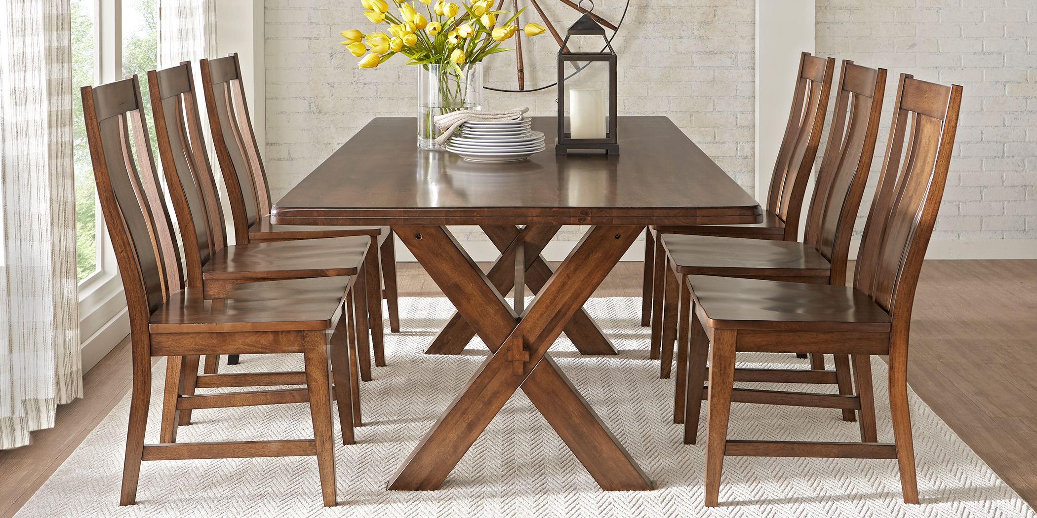 Twin Lakes Brown Dining Room Set