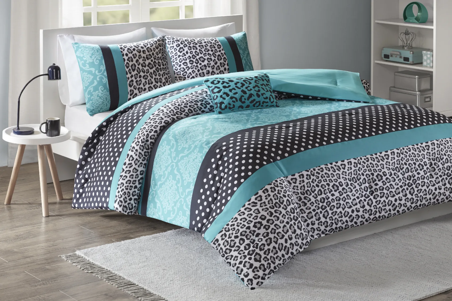 Kids Adrastea Teal Twin Comforter Set - Image 2