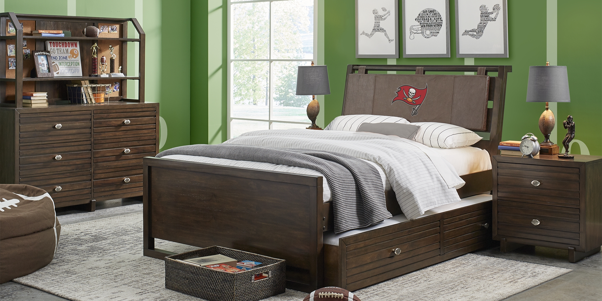 NFL 1st & Goal Tampa Bay Buccaneers Brown 5 Pc Full Panel Bedroom - Thumbnail - Image 1