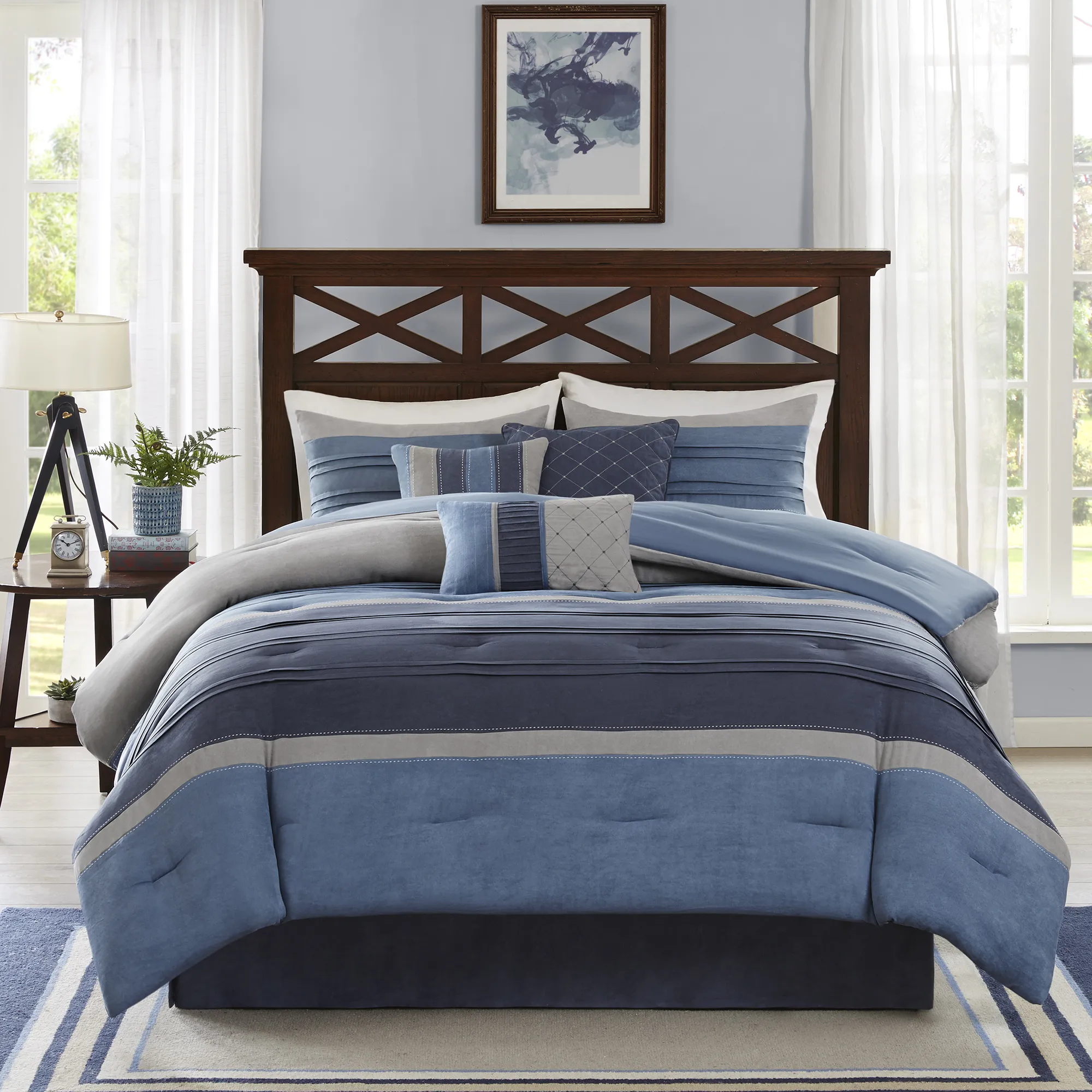 Amiah Navy 7 Pc Queen Comforter Set - Thumbnail - Image 2