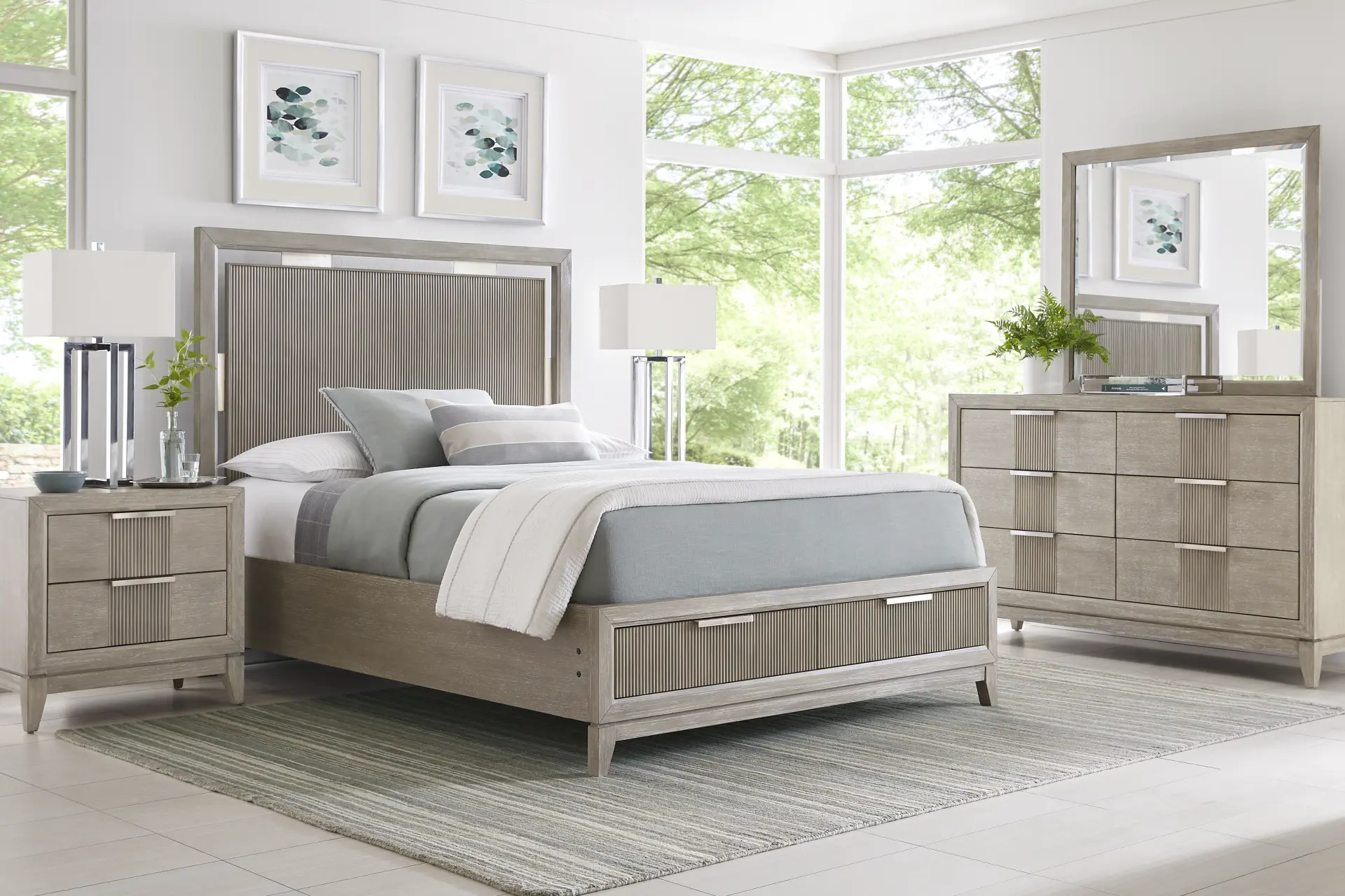 Bellante Gray 5 Pc King Panel Bedroom with Storage