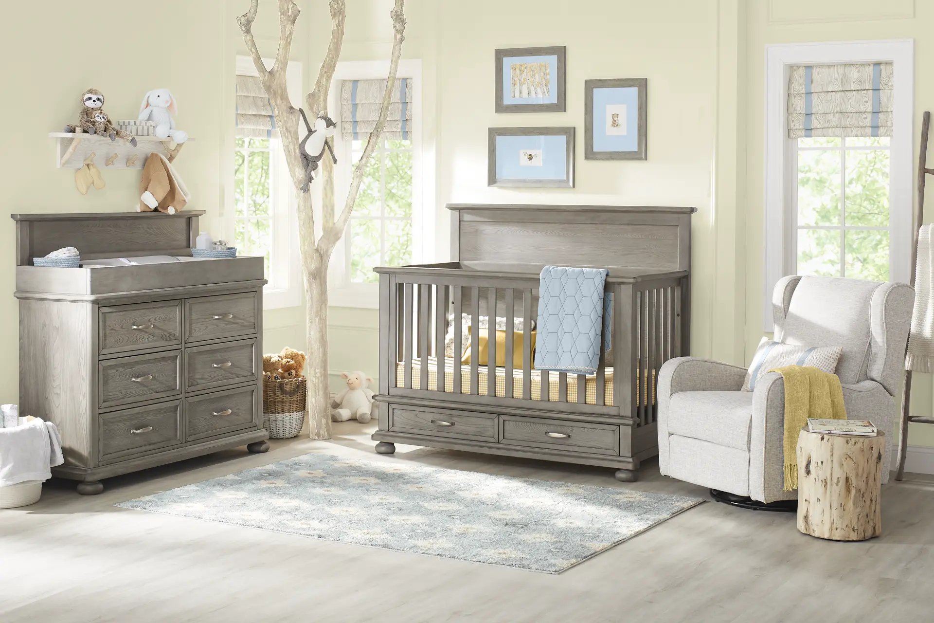 Kids Woodland Adventures Classic Gray Convertible 4-in-1 Nursery Set with Toddler & Conversion Rails