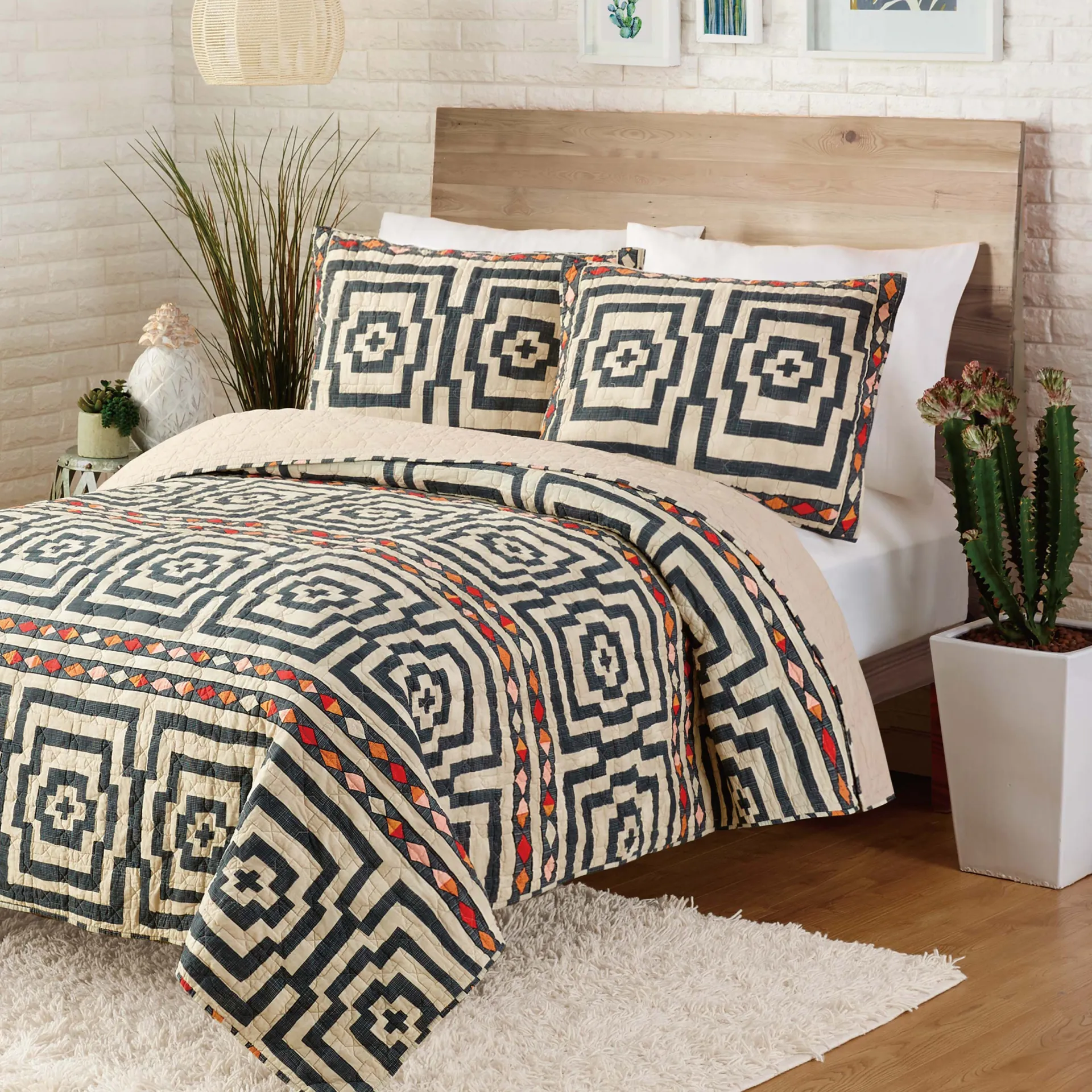 Imlay Black Full/Queen 3 Pc Quilt Set - Image 1