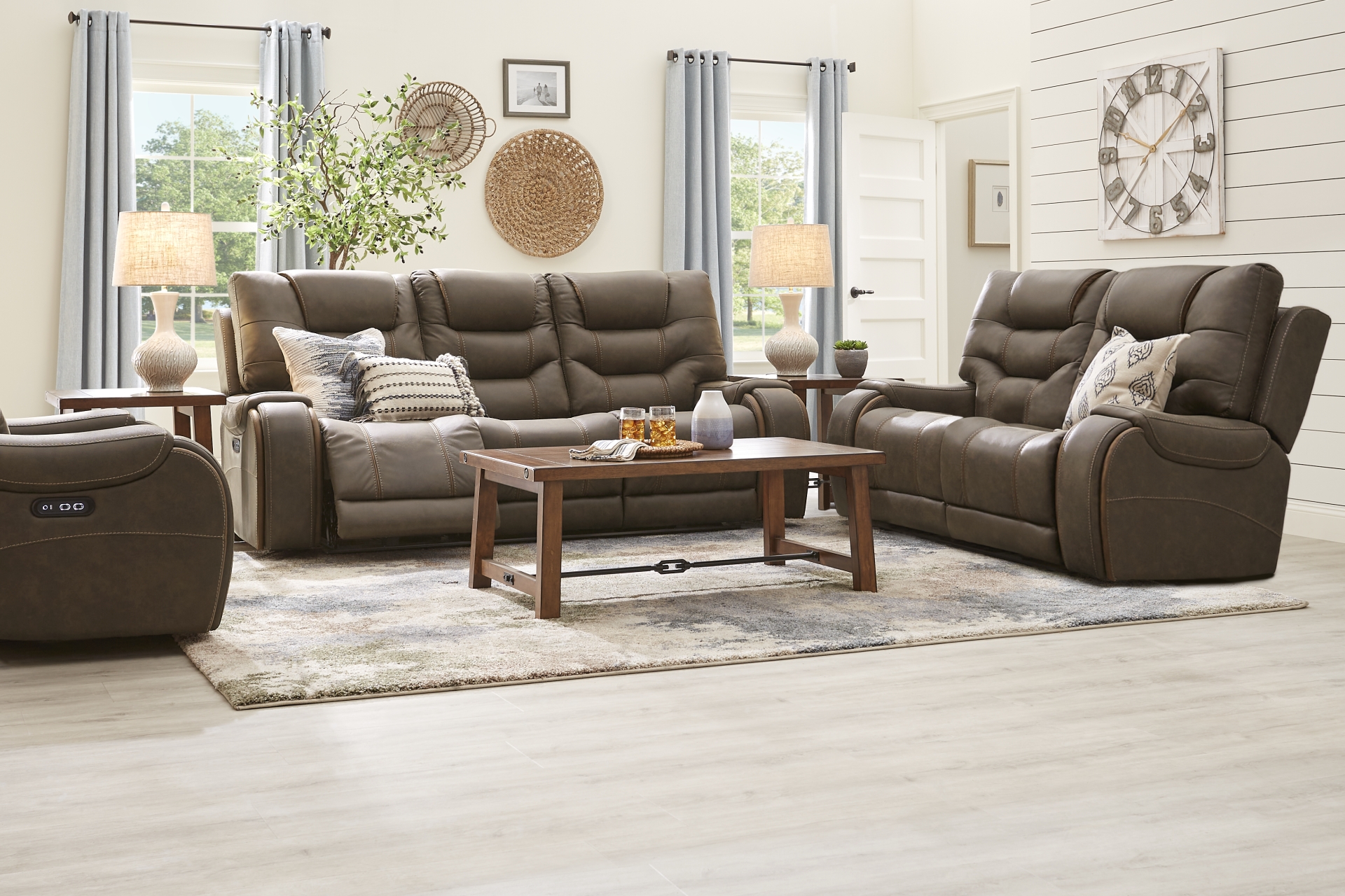 Laredo Springs Brown 3 Pc Living Room with Reclining Sofa full room