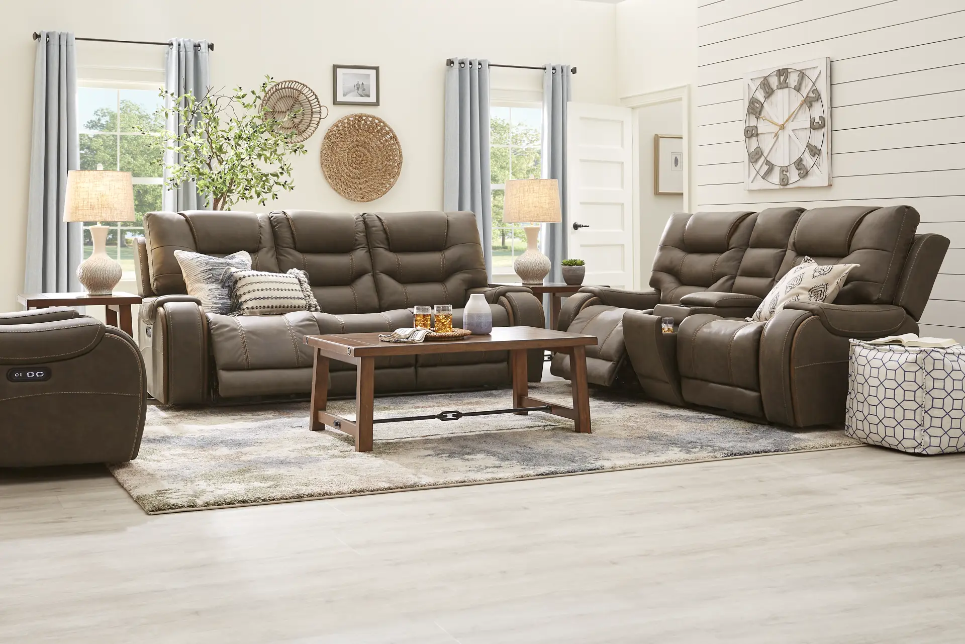 Laredo Springs Brown 7 Pc Dual Power Reclining Living Room
