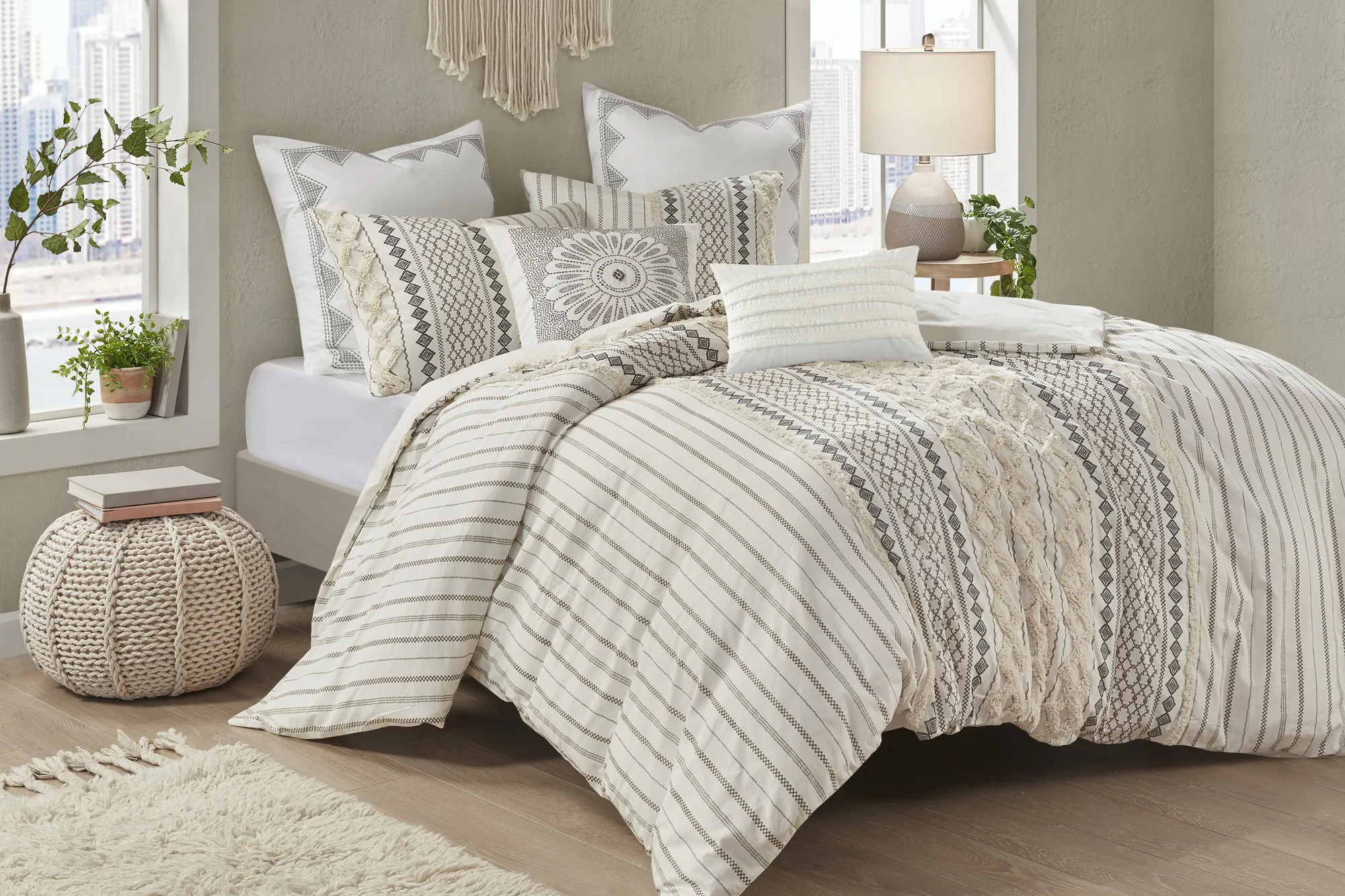 Plaen Ivory 3 Pc Full/Queen Comforter Set - Thumbnail - Image 2