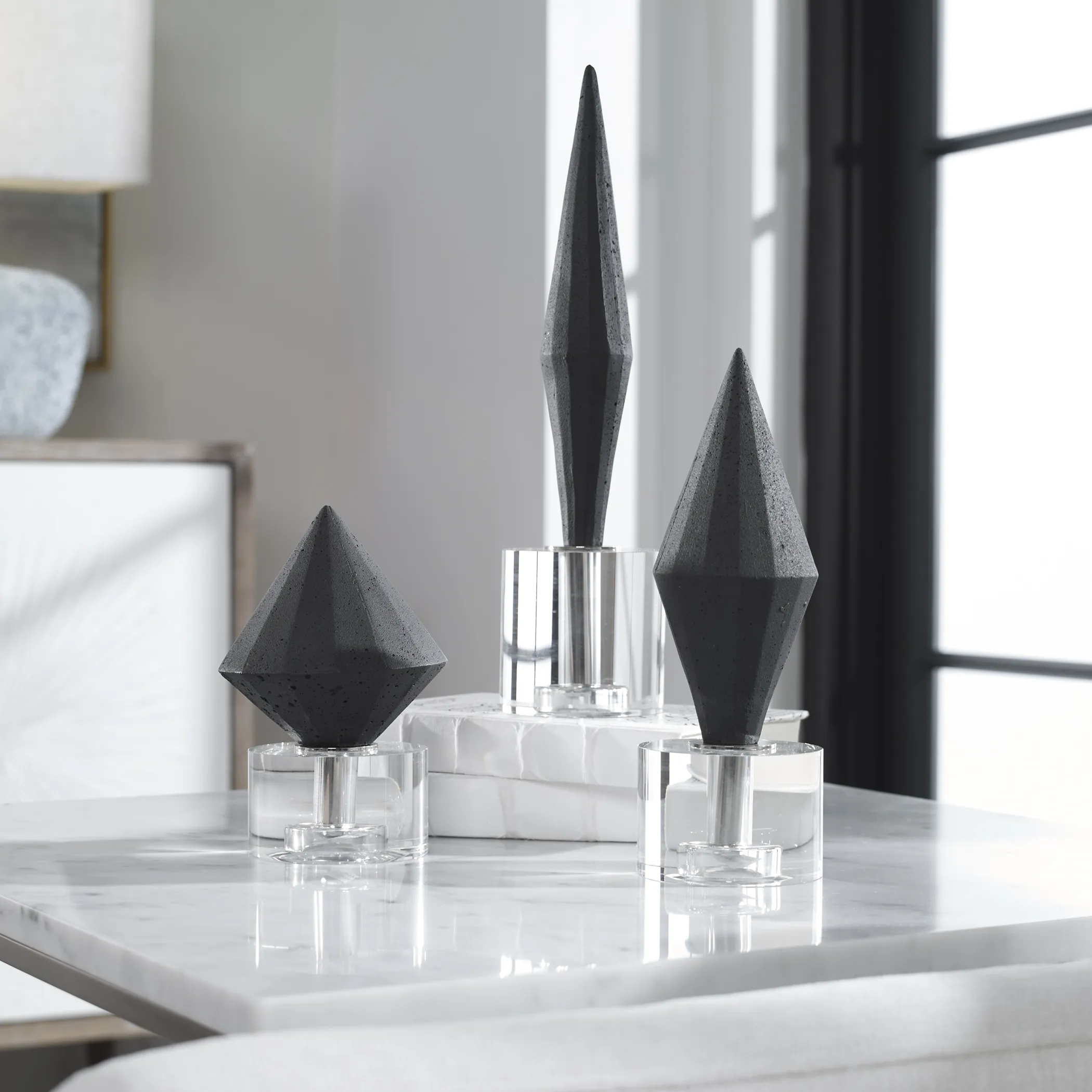 Vallaris Black Sculpture, Set of 3 - Thumbnail - Image 2