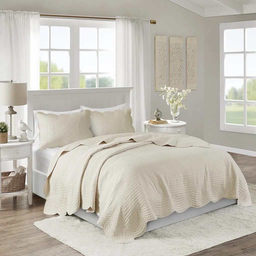 Ligustrum Cream 3 Pc Full/Queen Coverlet Set - Image 1