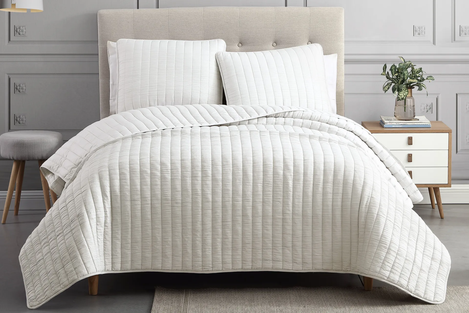 Corvair Ivory 3 Pc Queen Coverlet Set - Image 1