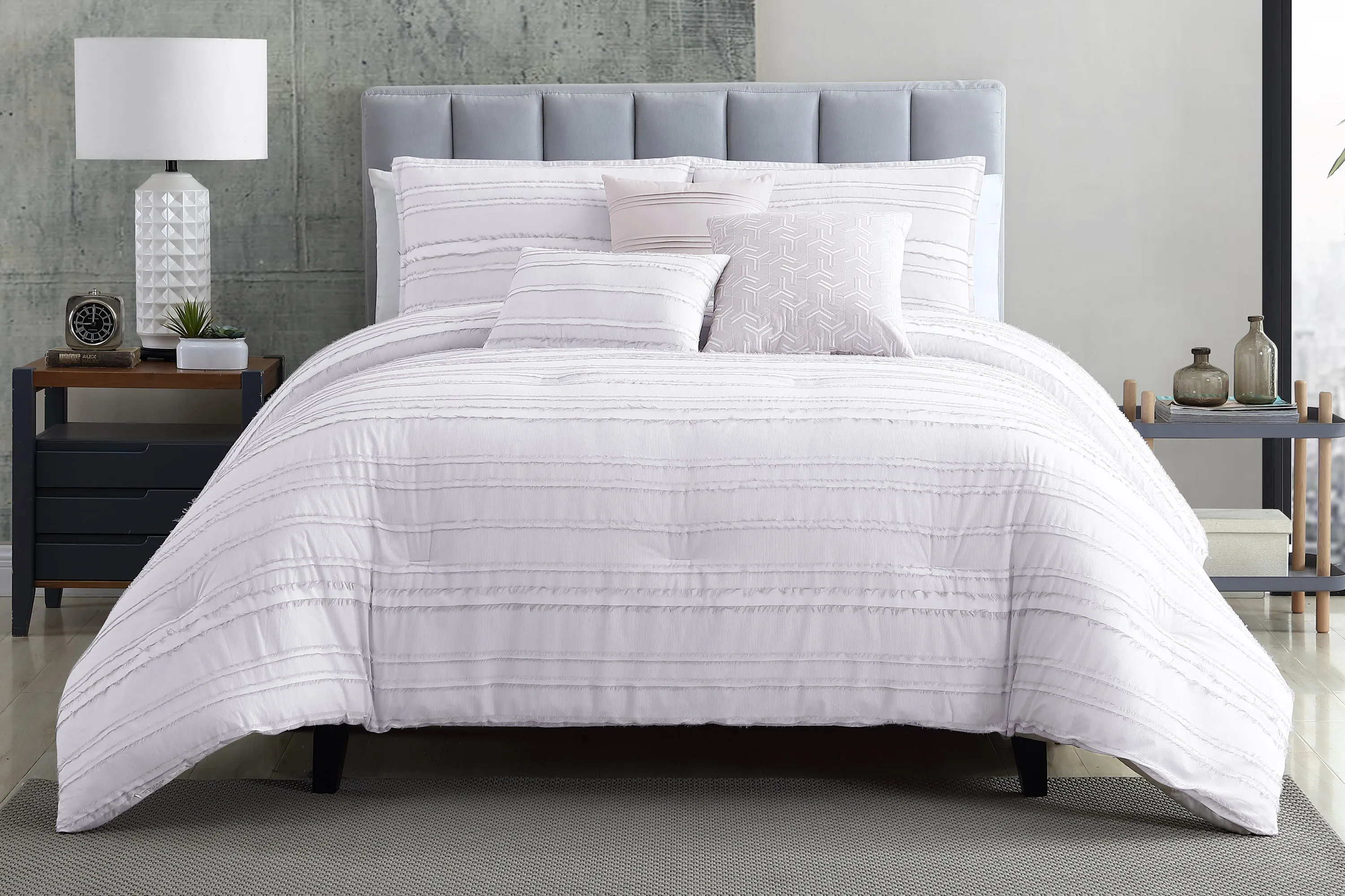 Cosgrave White Gray 6 Pc King Comforter Set - Thumbnail - Image 2