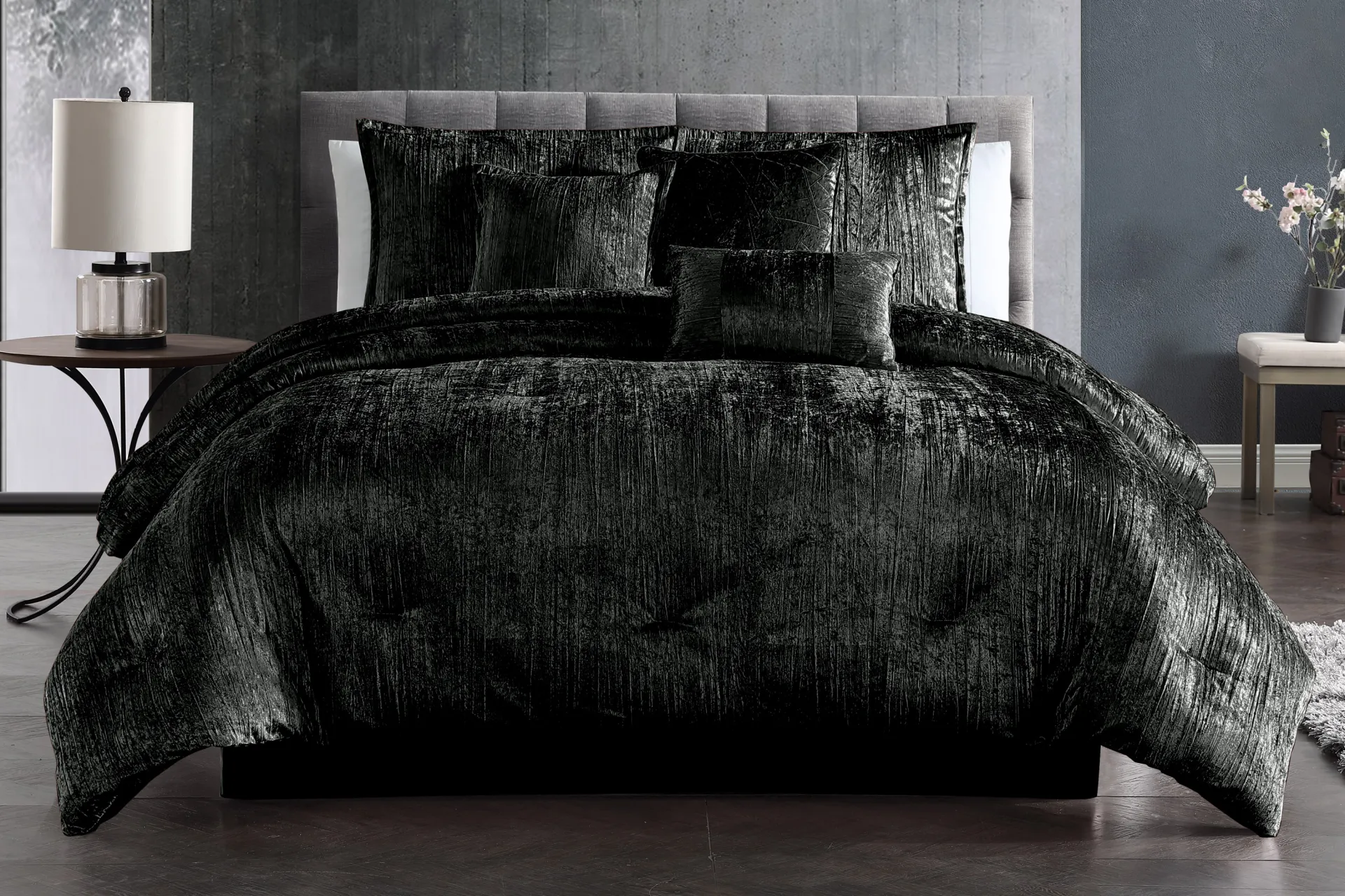 Recine Black 7 Pc Queen Comforter Set - Image 1