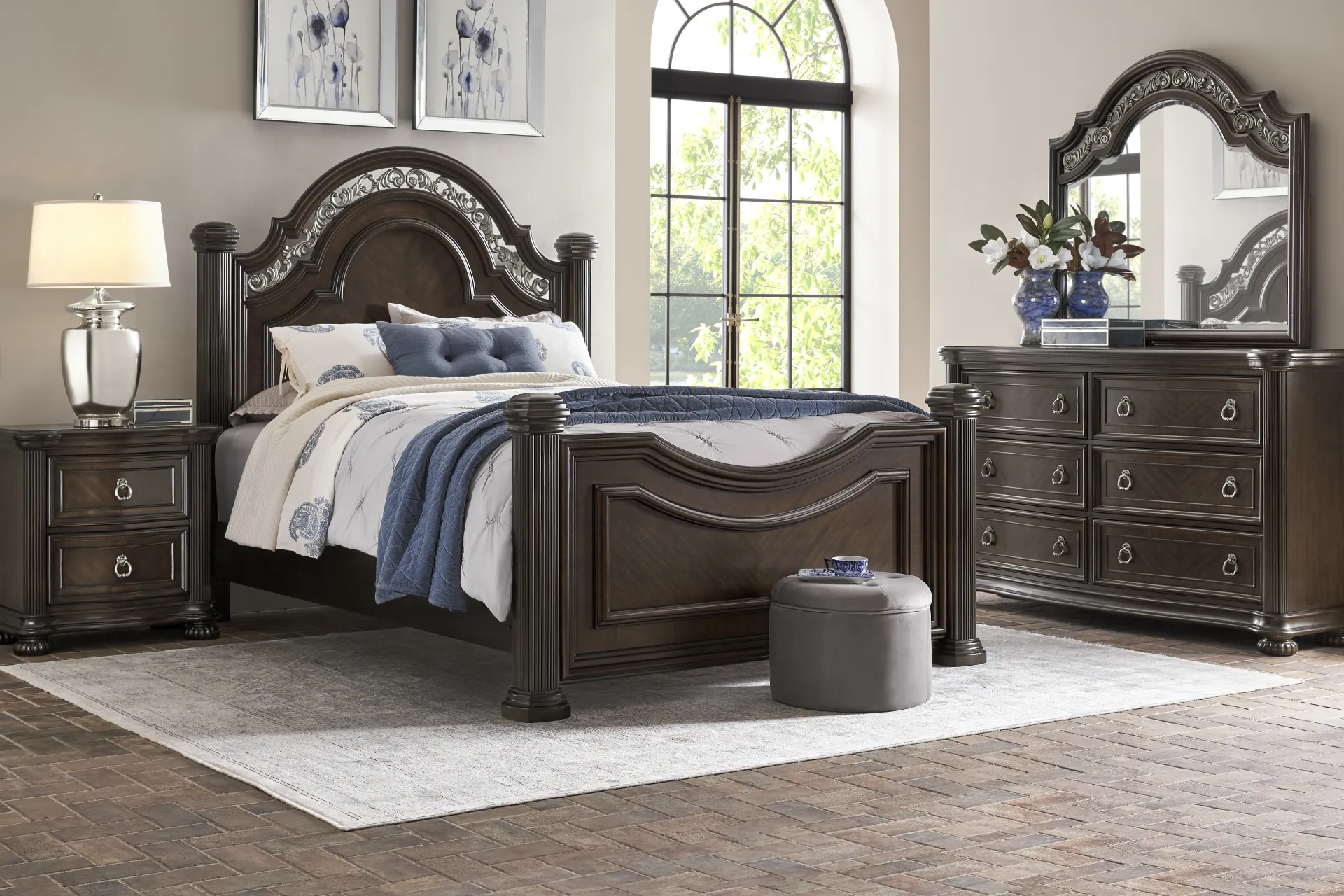 Gallagher Avenue Brown Dresser - Image 1