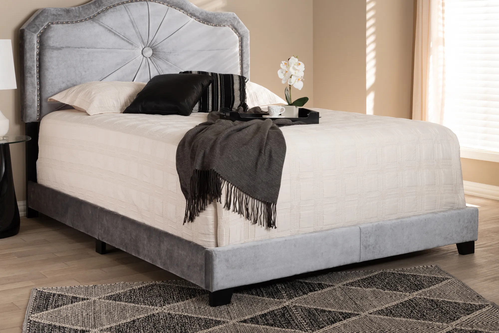 Elkdale Gray Queen Upholstered Bed - Thumbnail - Image 2