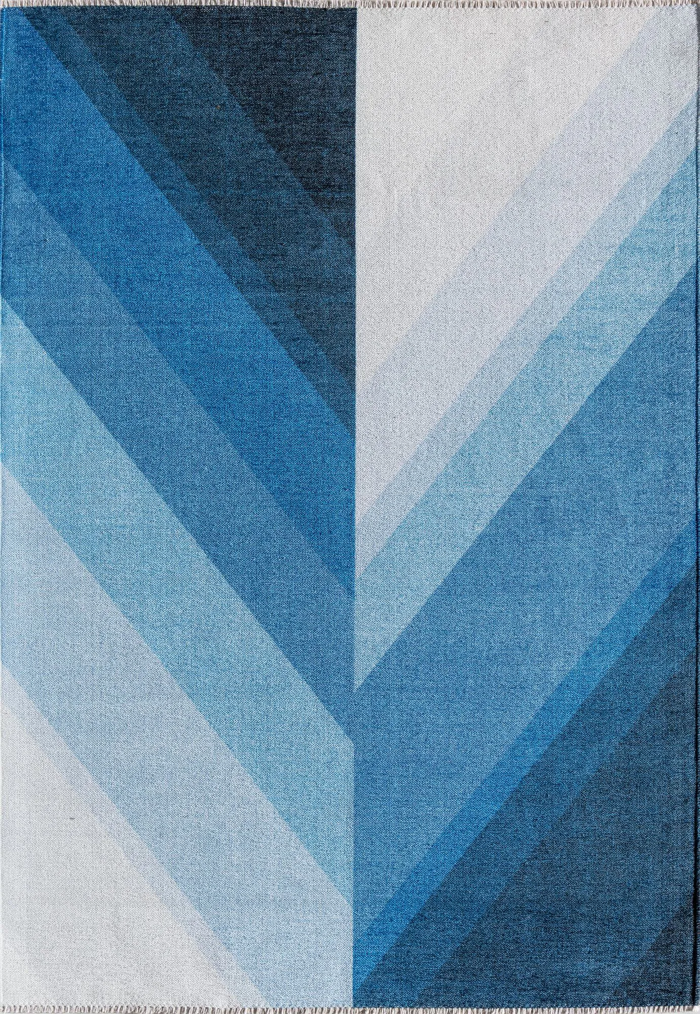 Moyamo Blue 5'3 x 7' Rug - Image 1