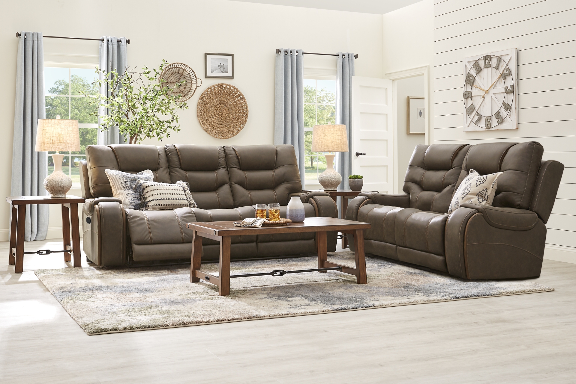 Laredo Springs Brown 7 Pc Living Room with Reclining Sofa full room