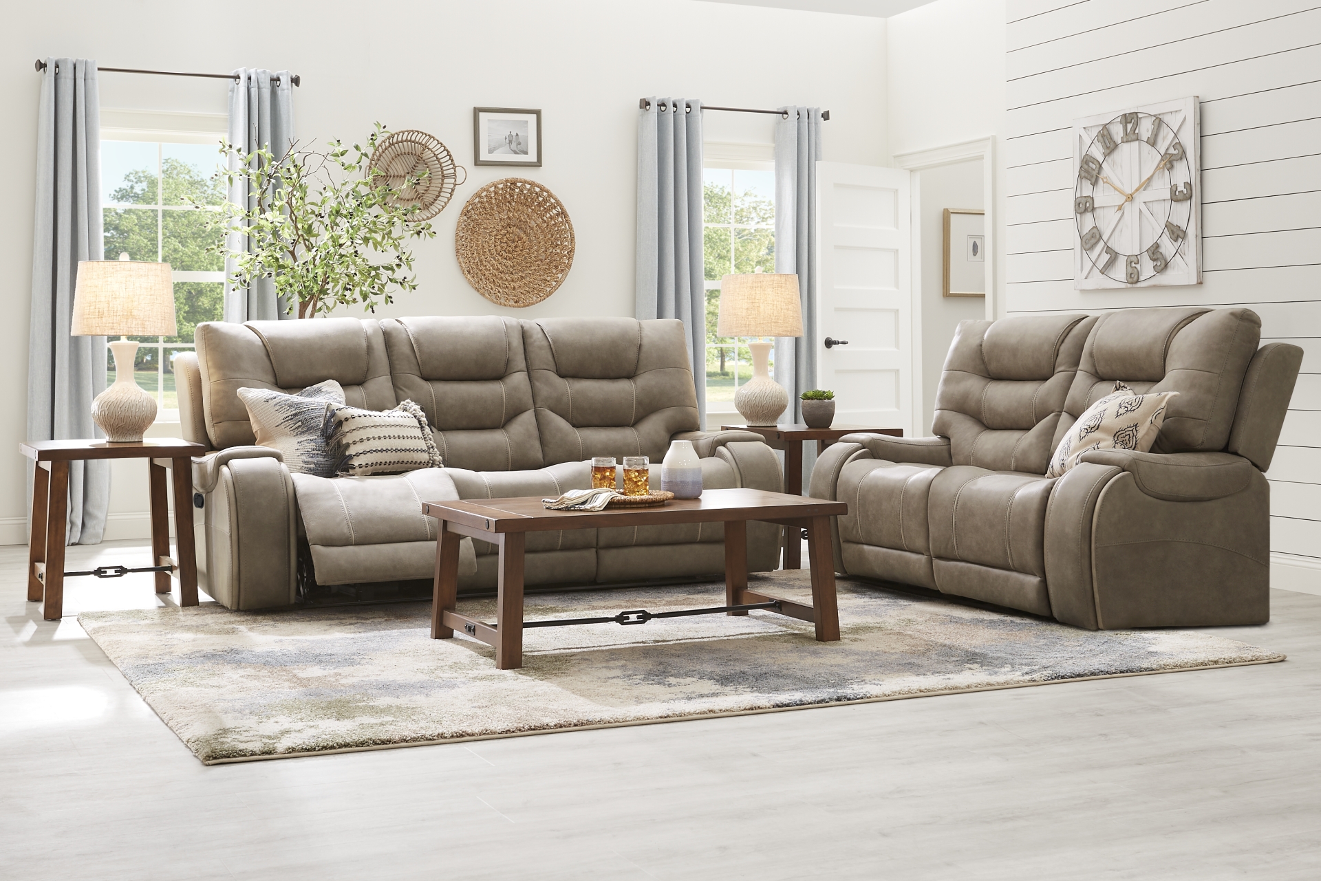 Laredo Springs Gray 7 Pc Living Room with Reclining Sofa full room