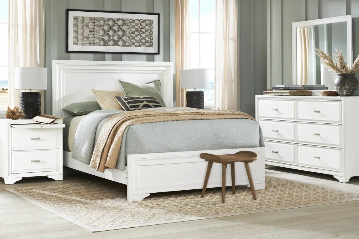 Belcourt White 3 Pc King Panel Bed
