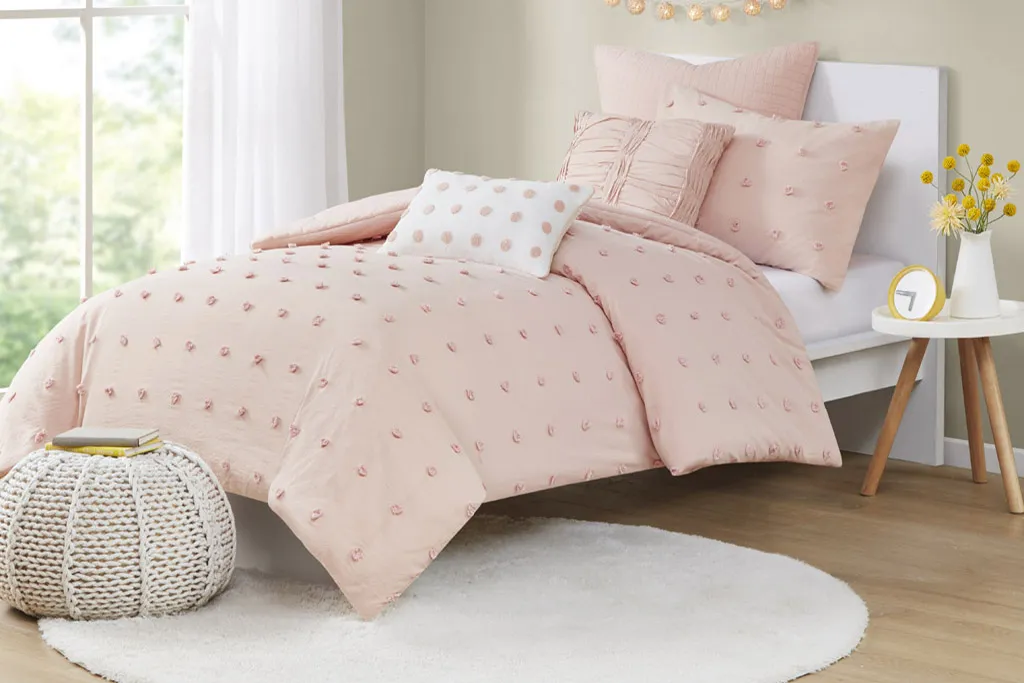 Stroelitz Pink 7 PC King/California King Duvet Set - Image 1