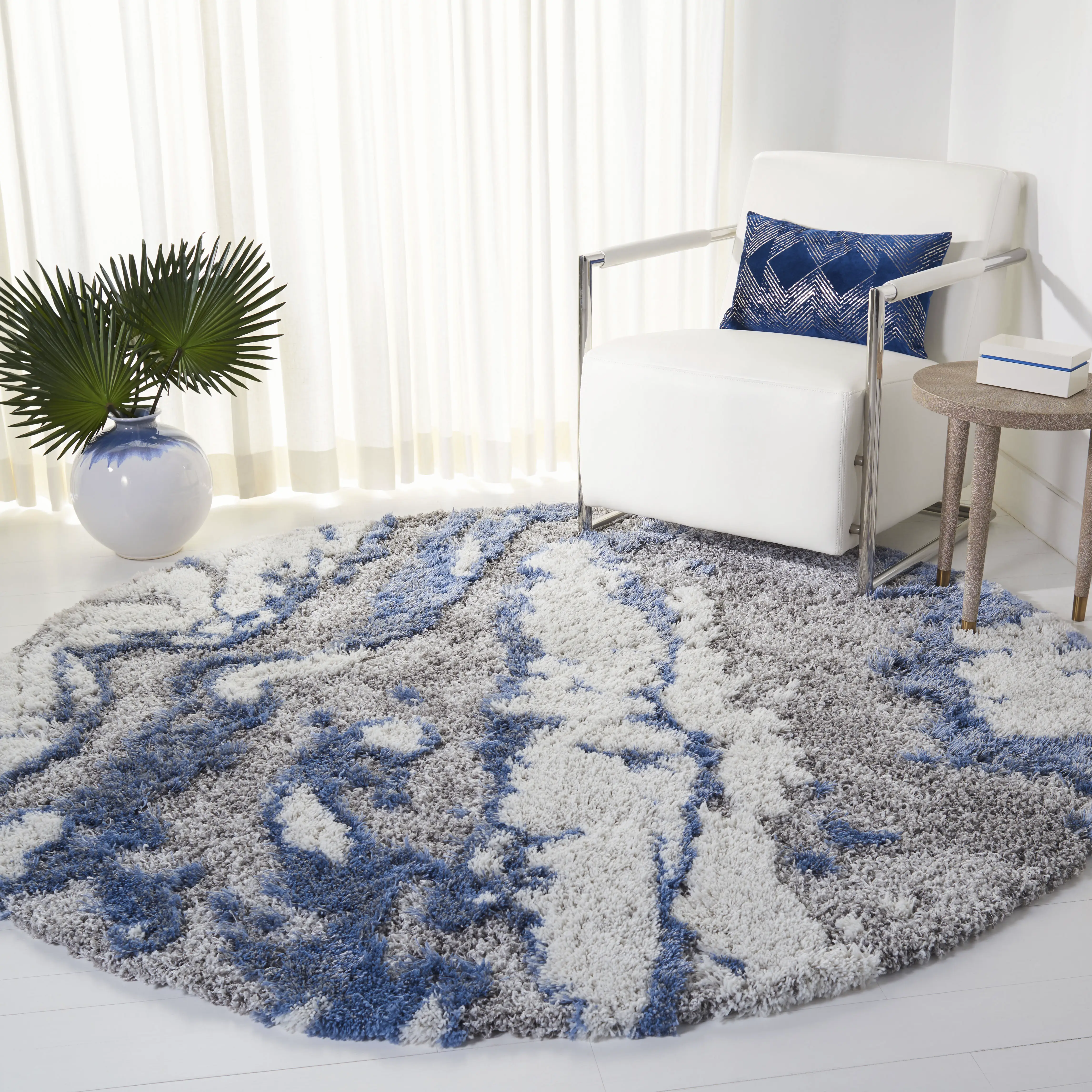 Aquatica Blue 8' Round Rug - Thumbnail - Image 3