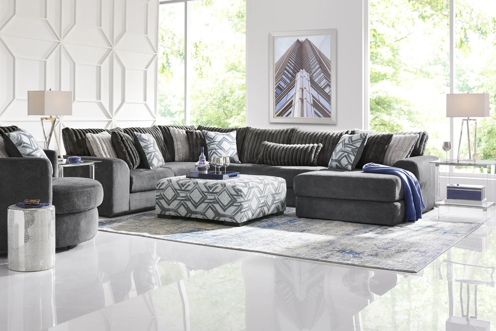 Moreau Street Black 6 Pc Sectional Living Room - Image 1