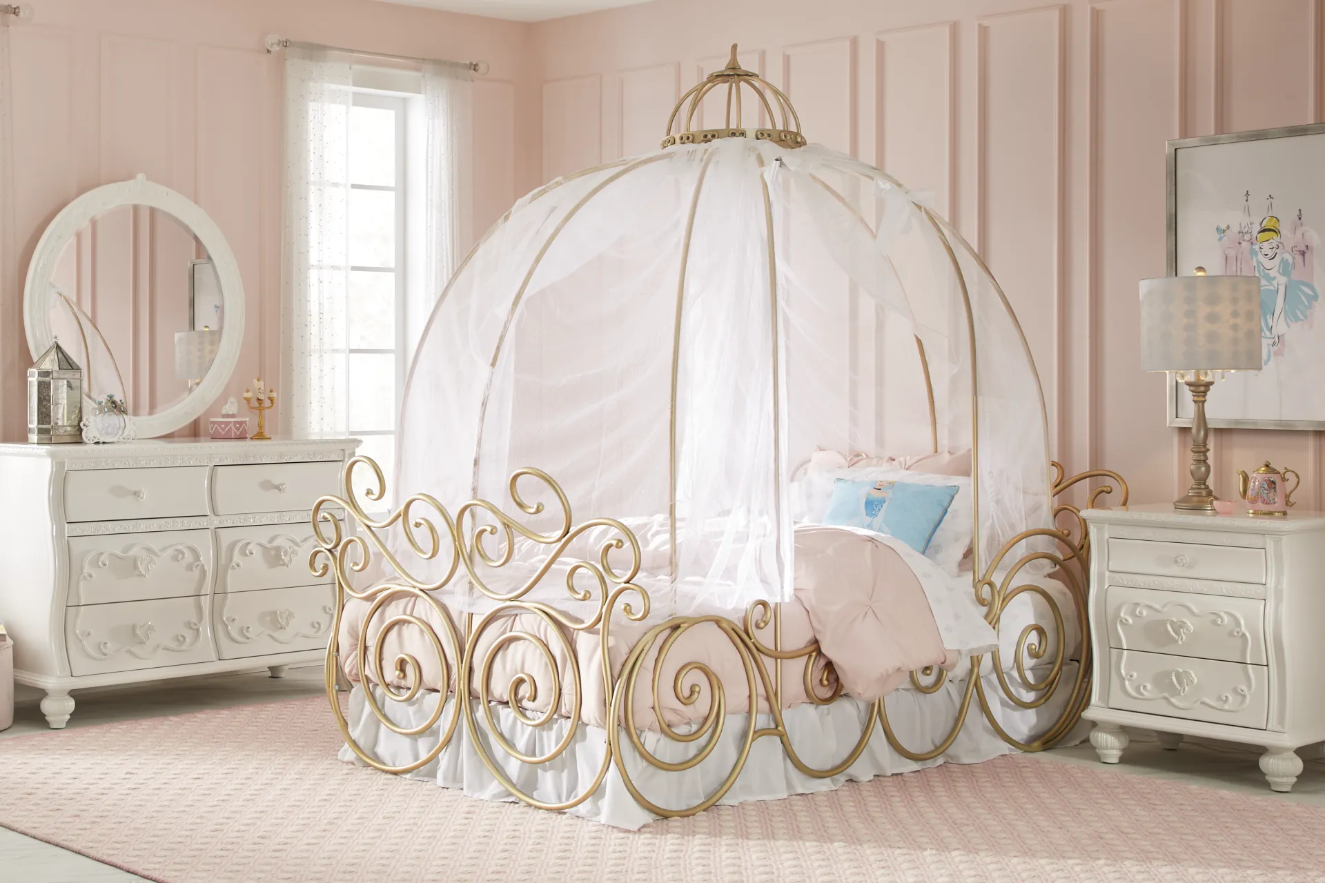 Disney Princess Royal Gold Twin Carriage Bed - Image 1