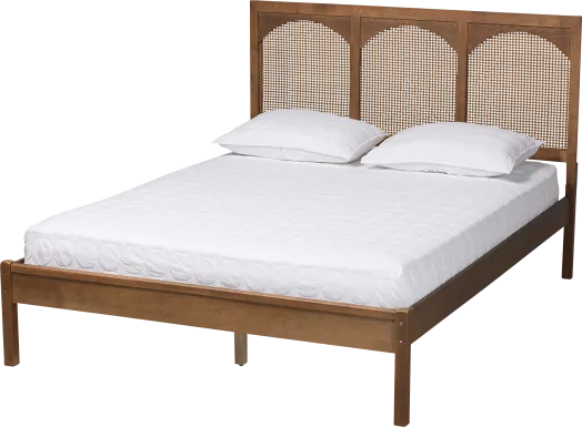 Bethwayne Brown Queen Platform Bed