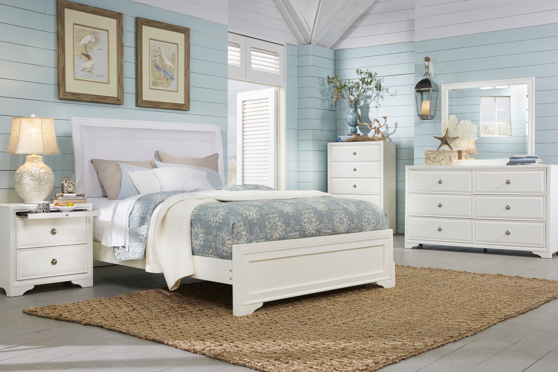 Belcourt White 5 Pc Queen Upholstered Sleigh Bedroom - Image 1