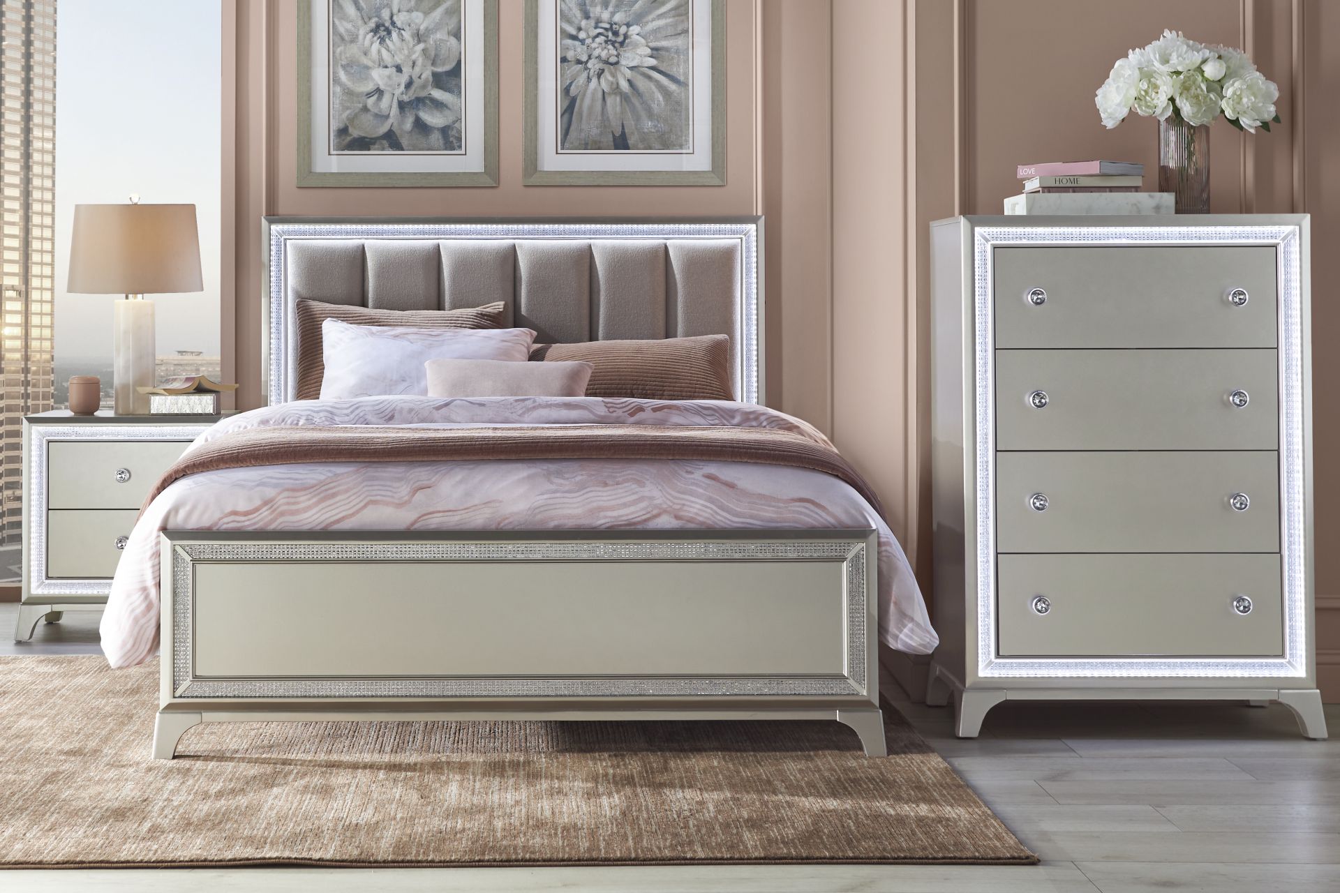 Avery Silver 5 Pc Queen Bedroom - Image 1